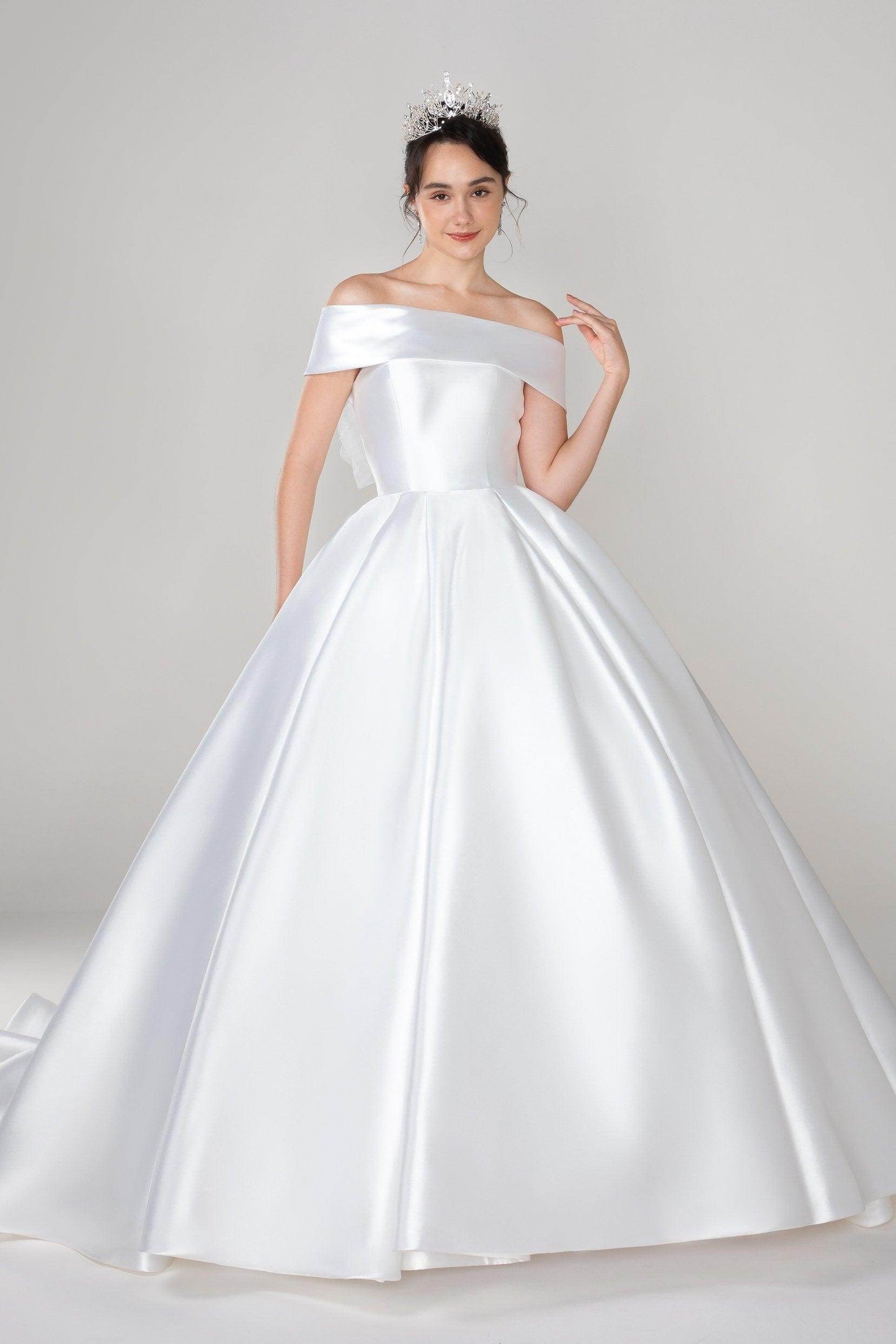 Princess Court Train Mikado Wedding Dress CW2520 - COCOMELODY