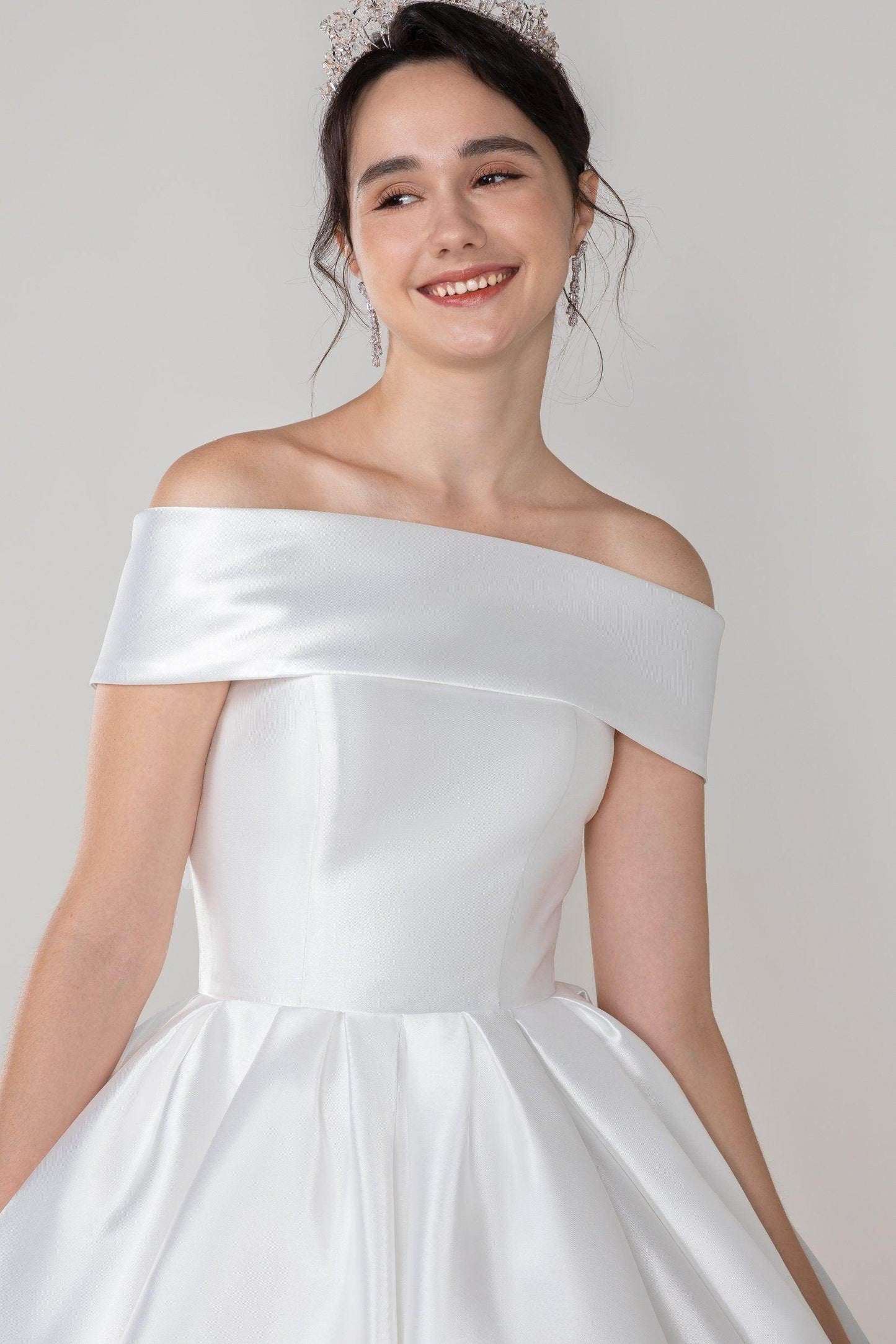 Princess Court Train Mikado Wedding Dress CW2520 - COCOMELODY