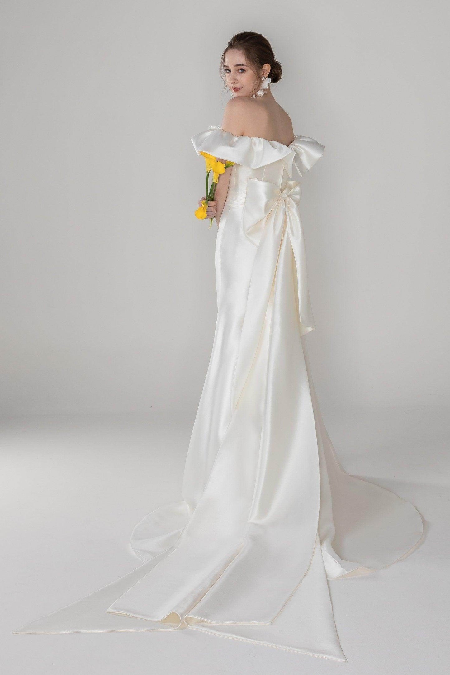 Trumpet-Mermaid Court Train Mikado Wedding Dress CW2522 - COCOMELODY