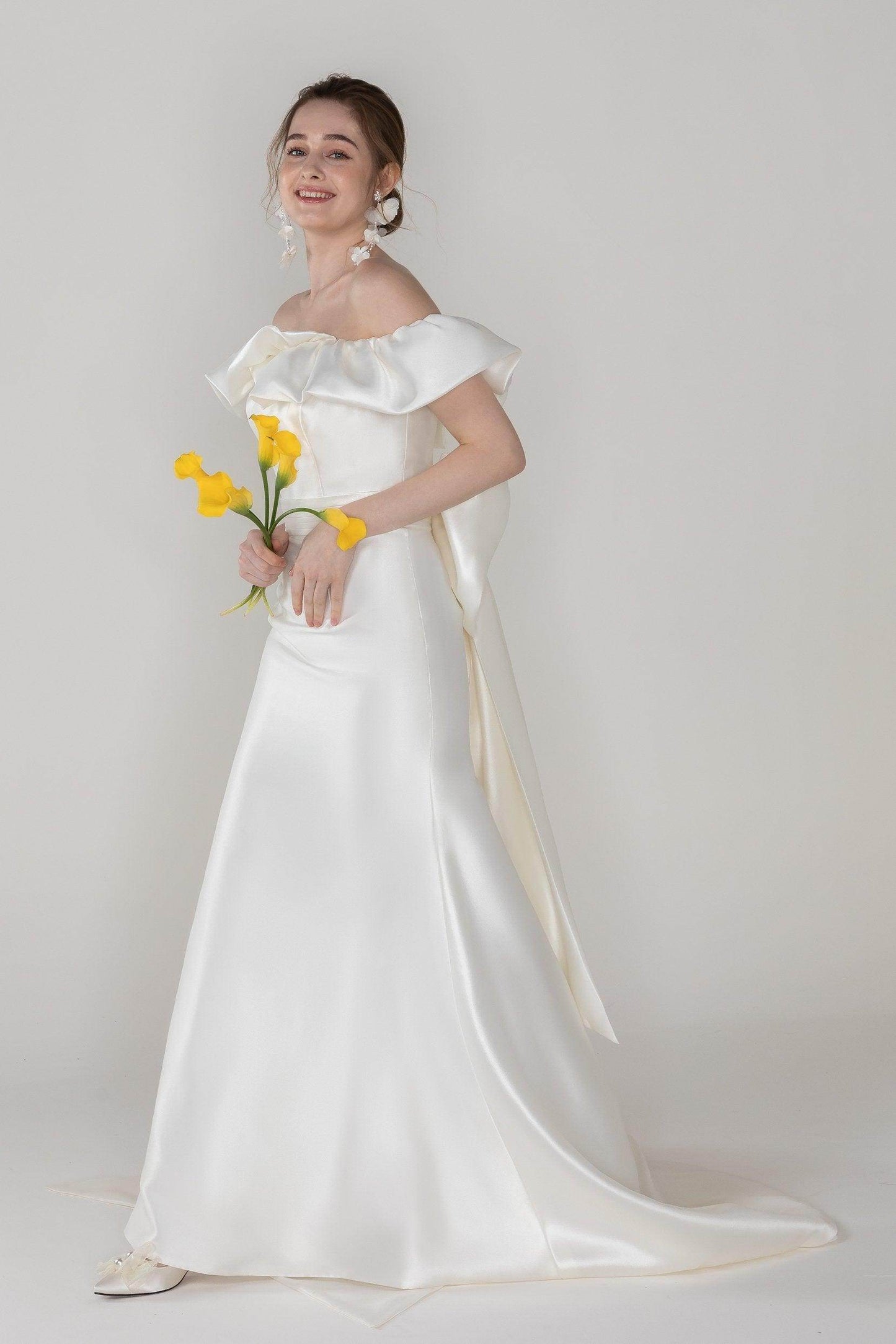 Trumpet-Mermaid Court Train Mikado Wedding Dress CW2522 - COCOMELODY
