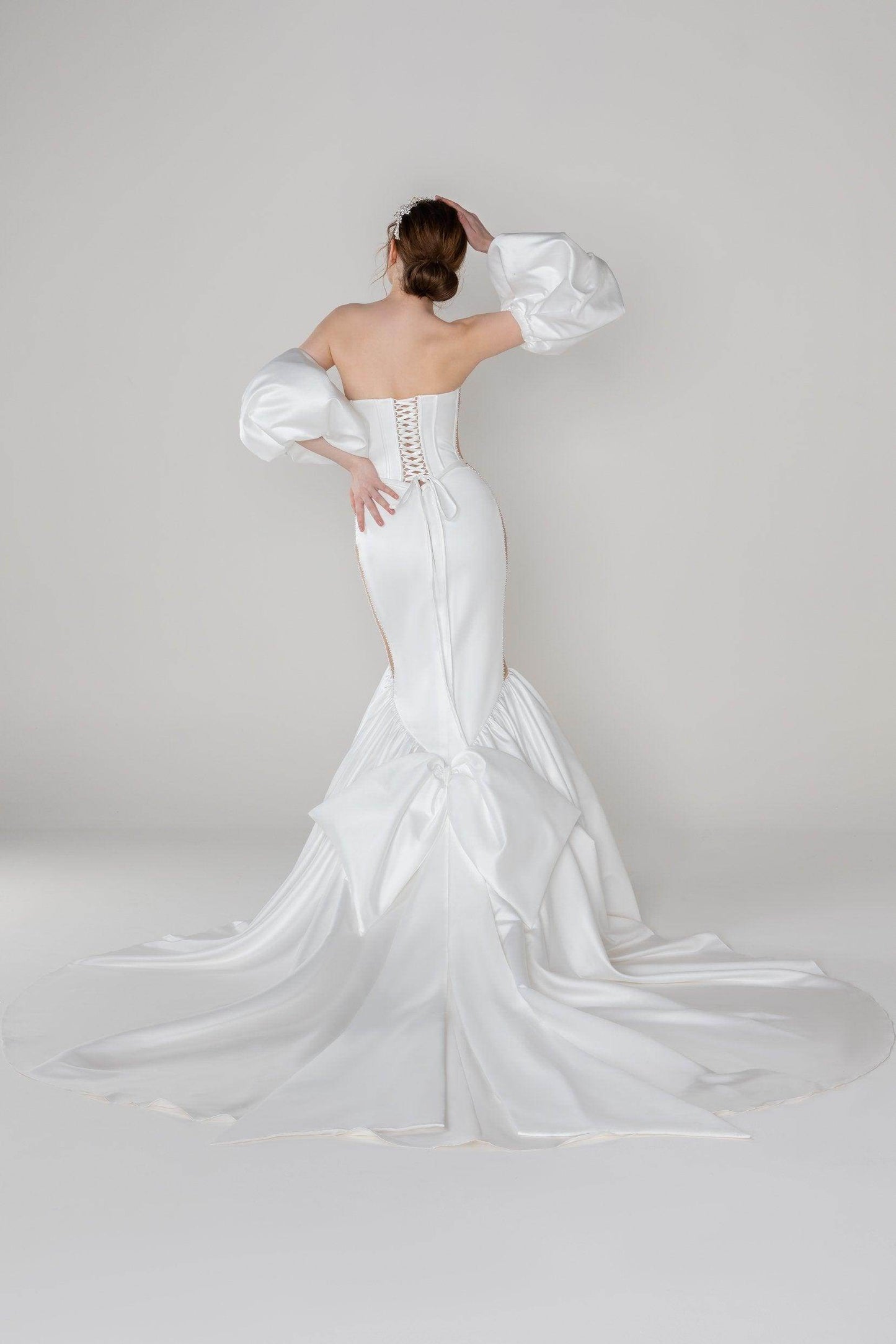 Trumpet-Mermaid Chapel Train Satin Wedding Dress CW2487 - COCOMELODY