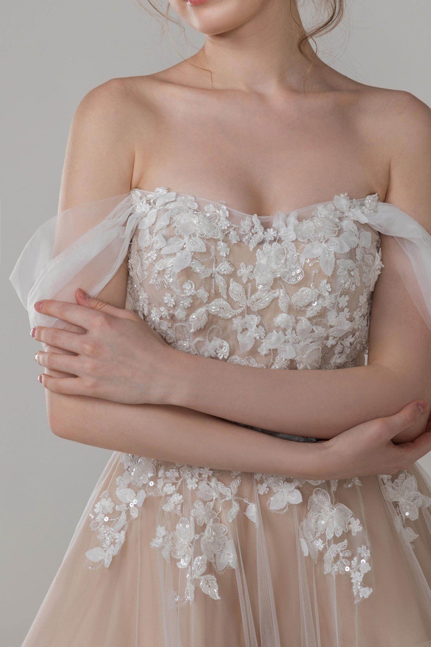 A-Line Court Train Tulle Wedding Dress CW2503 - COCOMELODY