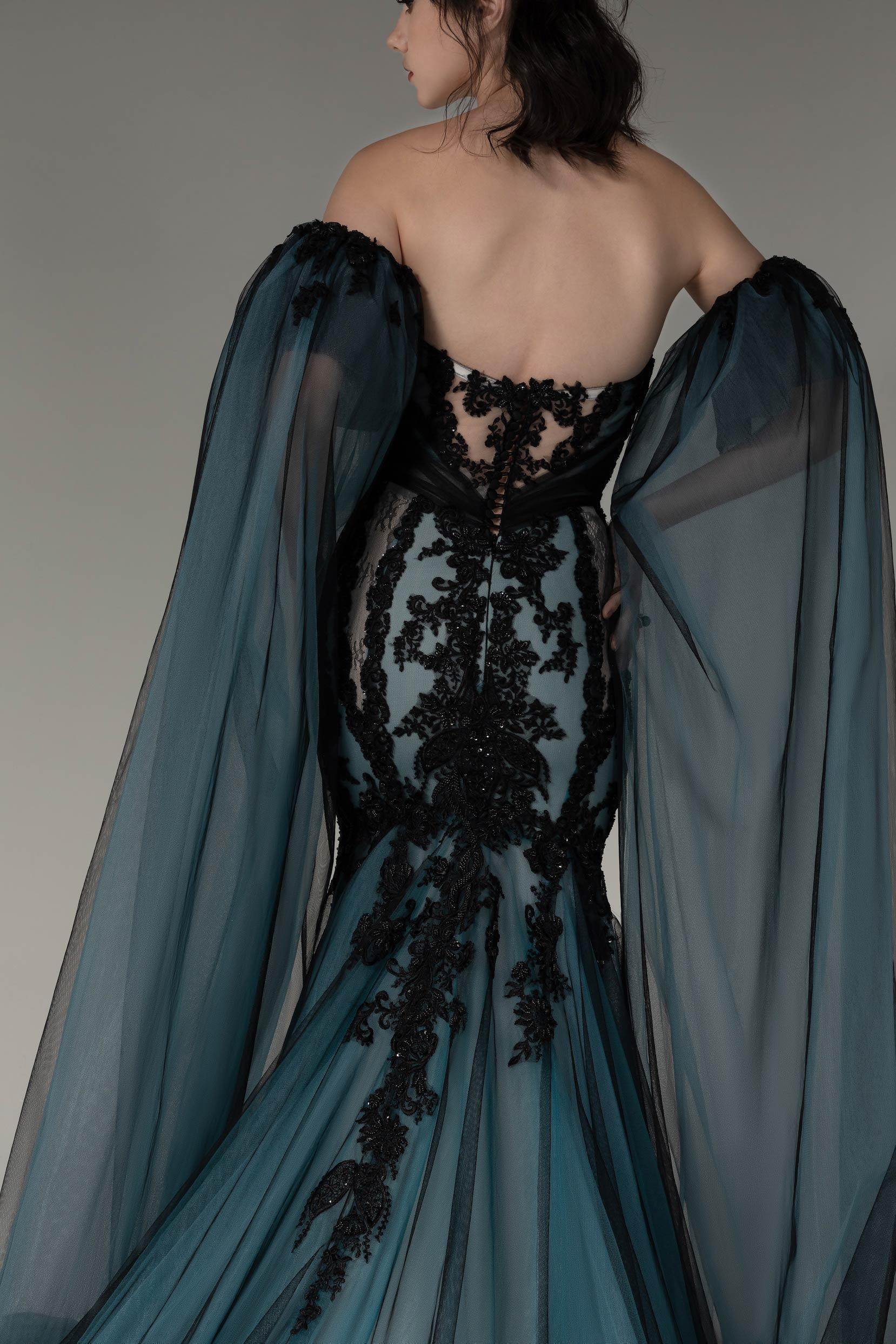 Trumpet-Mermaid Cathedral Train Tulle Wedding Dress CW2504CR - COCOMELODY