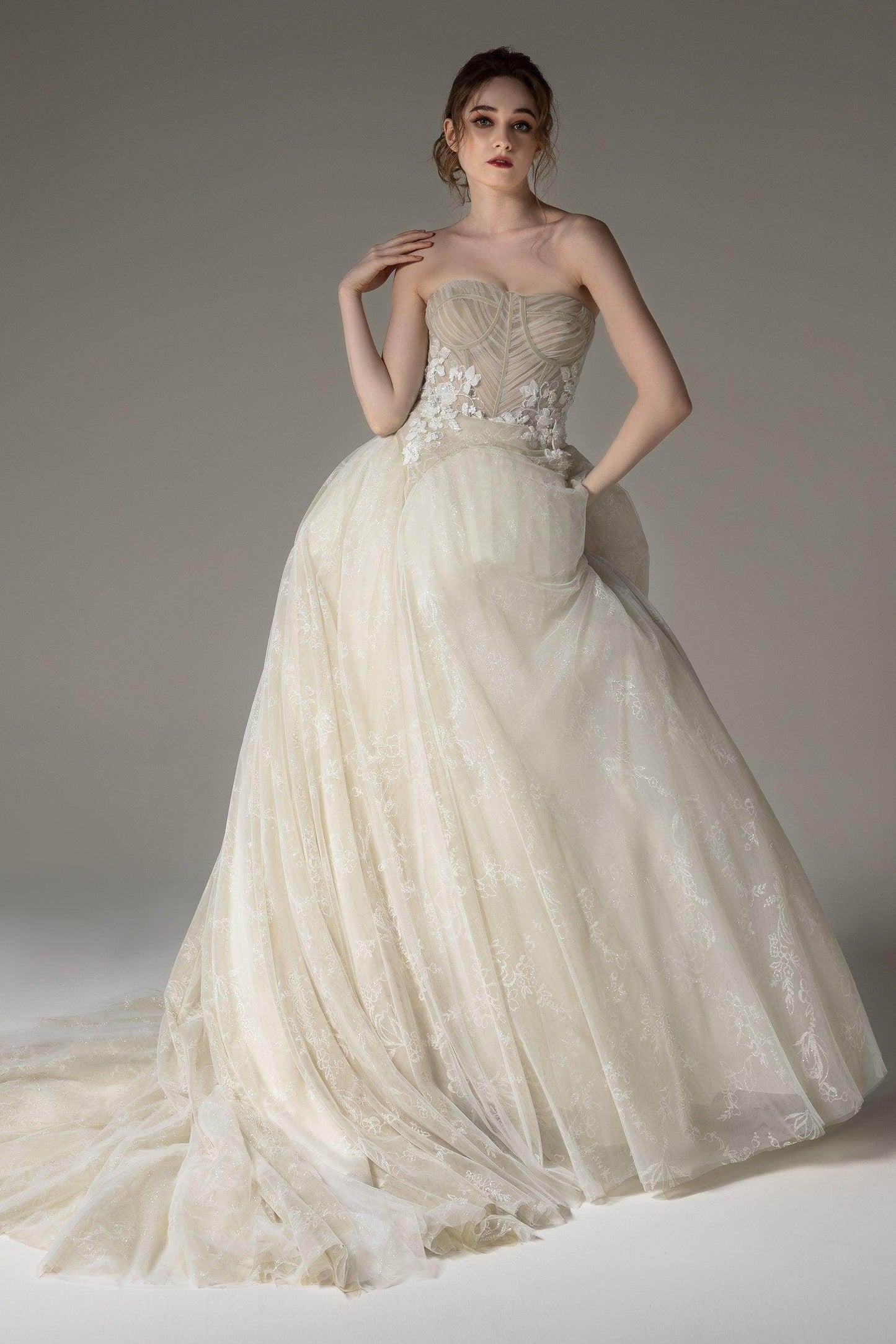 A-Line Chapel Train Tulle Wedding Dress CW2507 - COCOMELODY