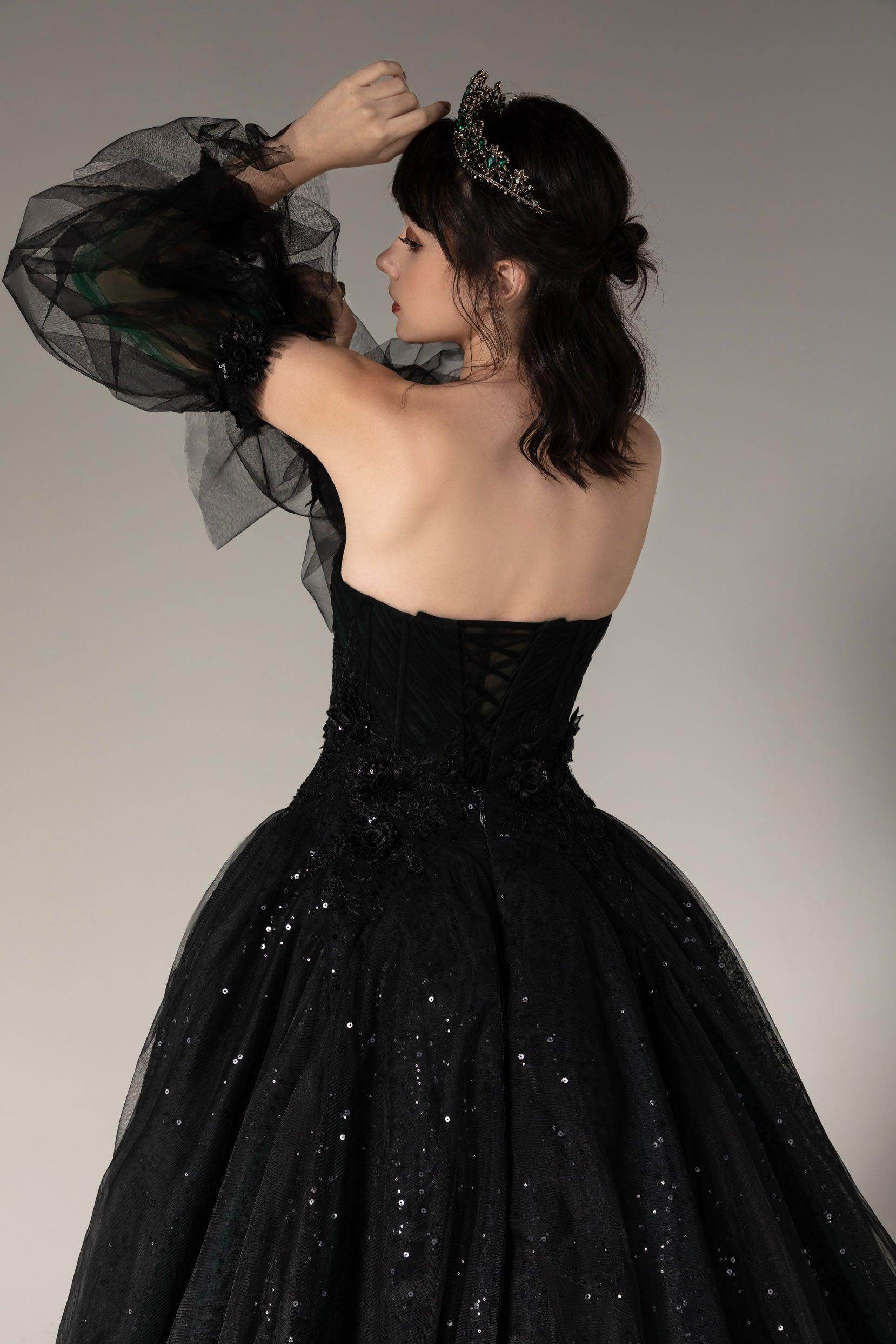 A-Line Chapel Train Tulle Wedding Dress CW2506 - COCOMELODY