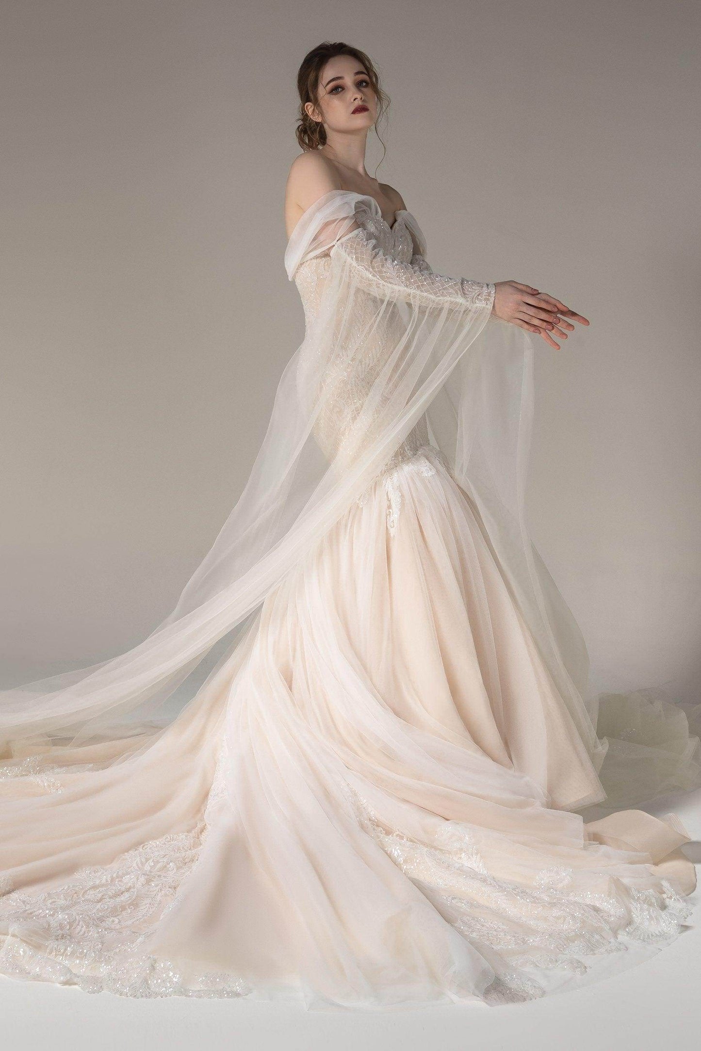Trumpet-Mermaid Chapel Train Sequined Lace Wedding Dress CW2509 - COCOMELODY