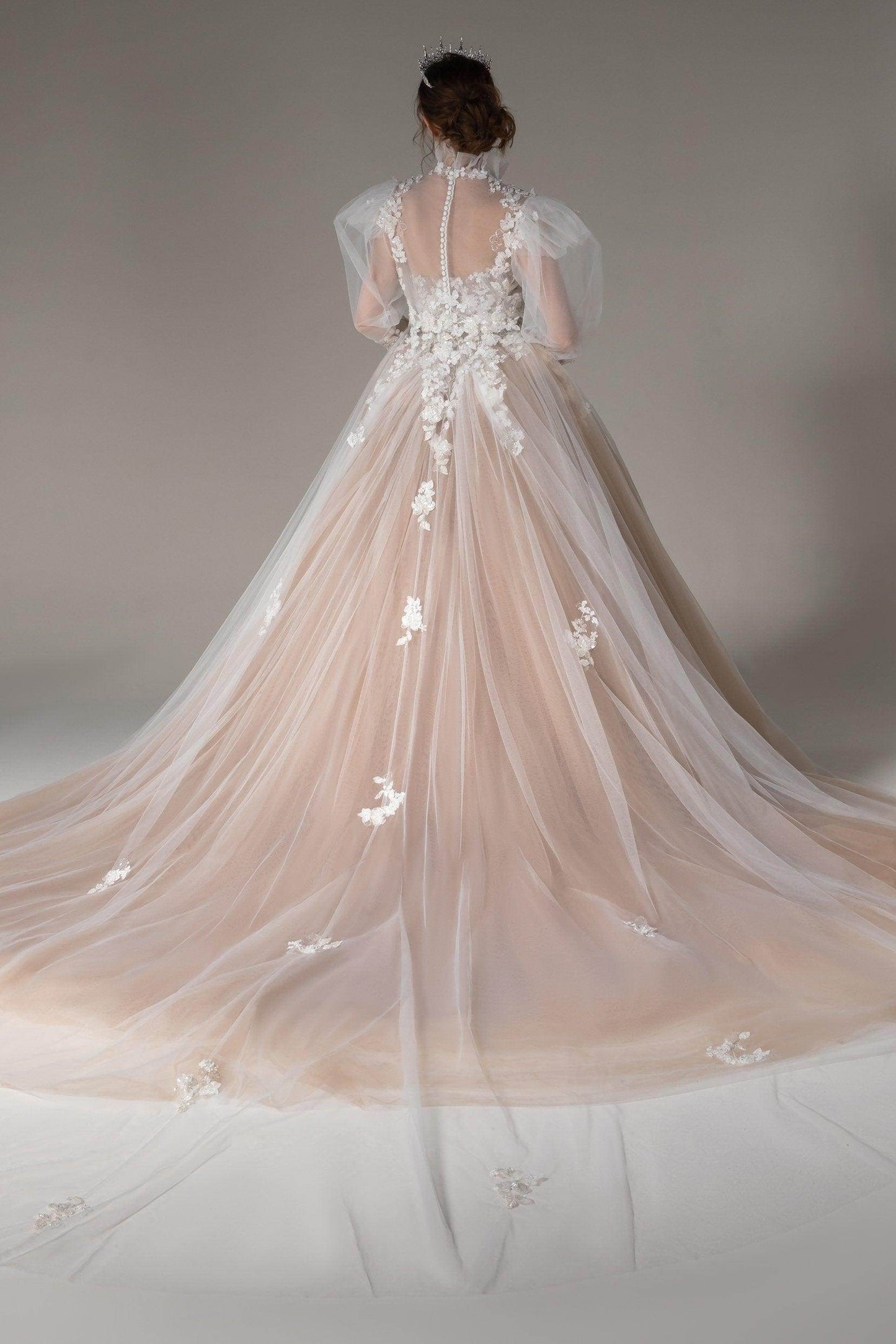 Ball Gown Chapel Train Tulle Wedding Dress CW2511 - COCOMELODY