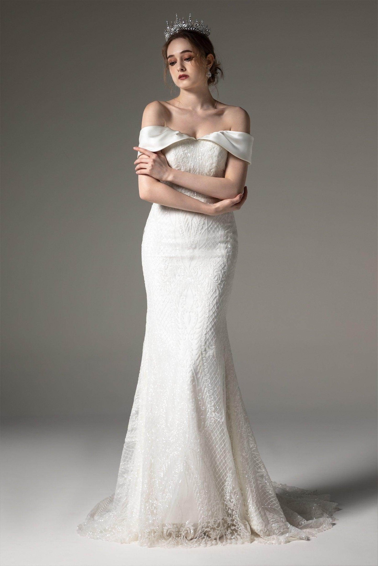 Trumpet-Mermaid Court Train Sequins Wedding Dress CW2527 - COCOMELODY