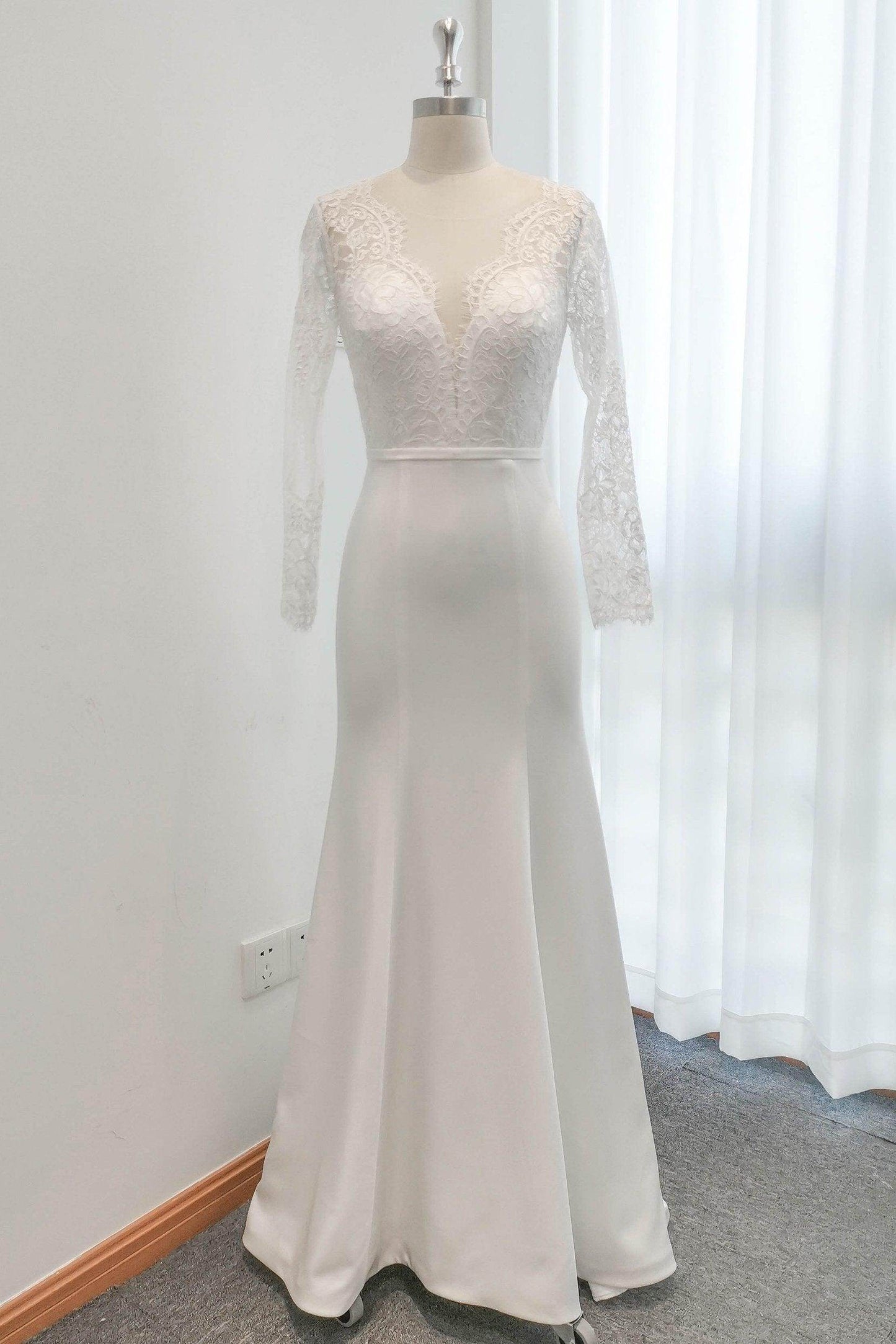 Trumpet Sweep-Brush Train Lace Elastic Cloth Wedding Dress CW2746 - COCOMELODY