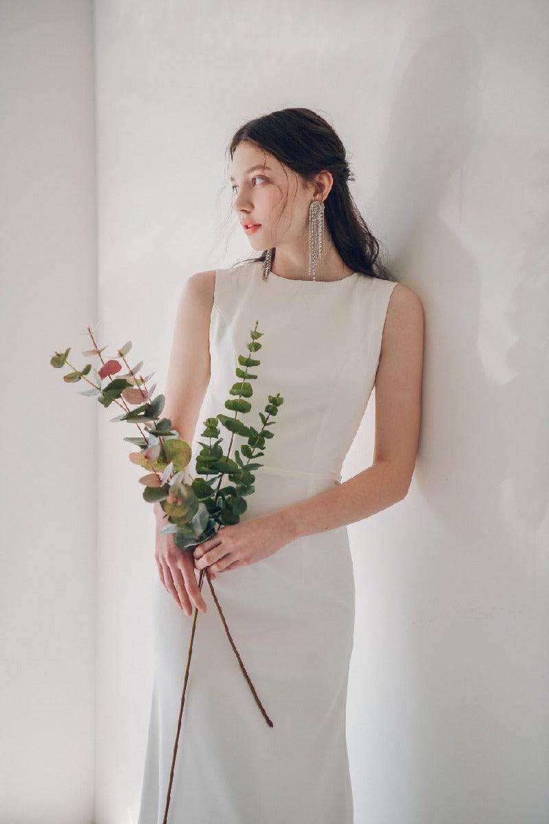 Sheath-Column Sweep-Brush Train Elastic Cloth Wedding Dress 817449854351 - COCOMELODY