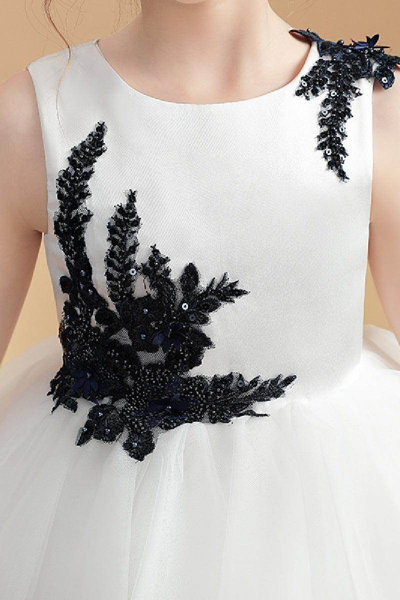 Ball Gown/Princess Scoop Neck Mini Lace Tulle Flower Girl Dress With Appliqued Lace 760504883601 - COCOMELODY