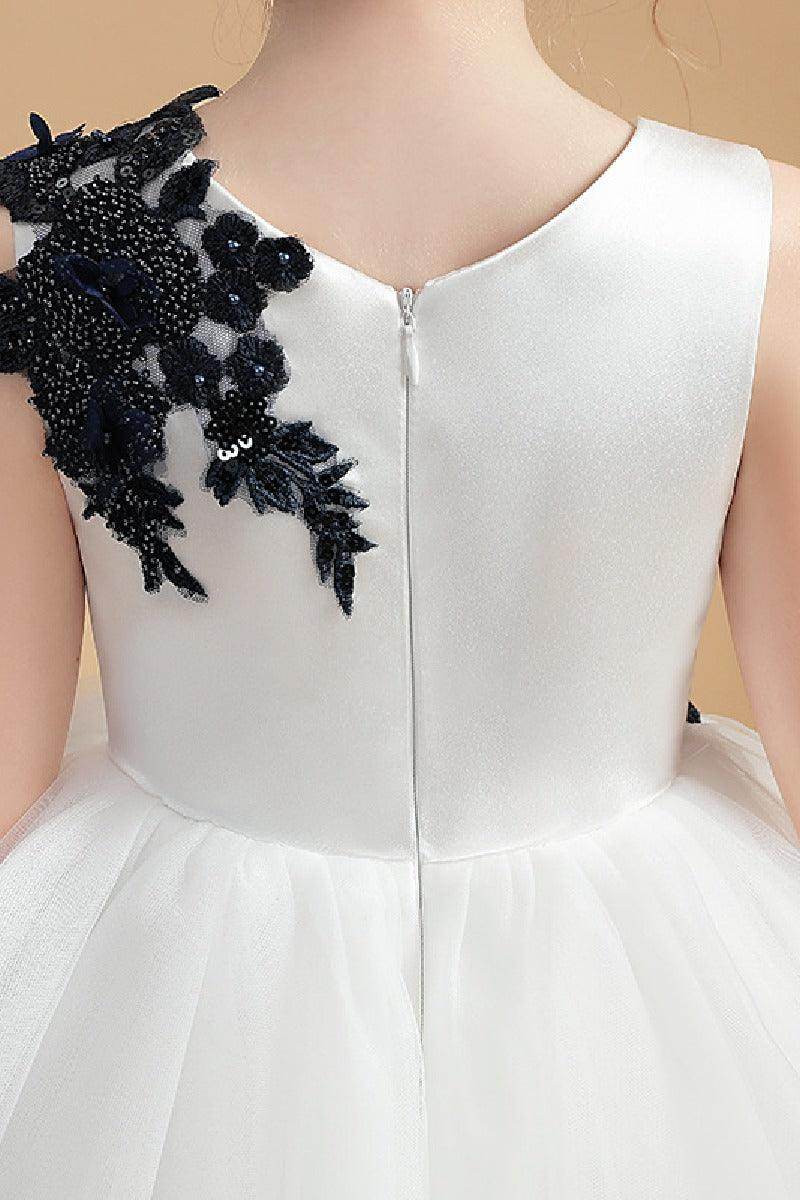 Ball Gown/Princess Scoop Neck Mini Lace Tulle Flower Girl Dress With Appliqued Lace 760504883601 - COCOMELODY