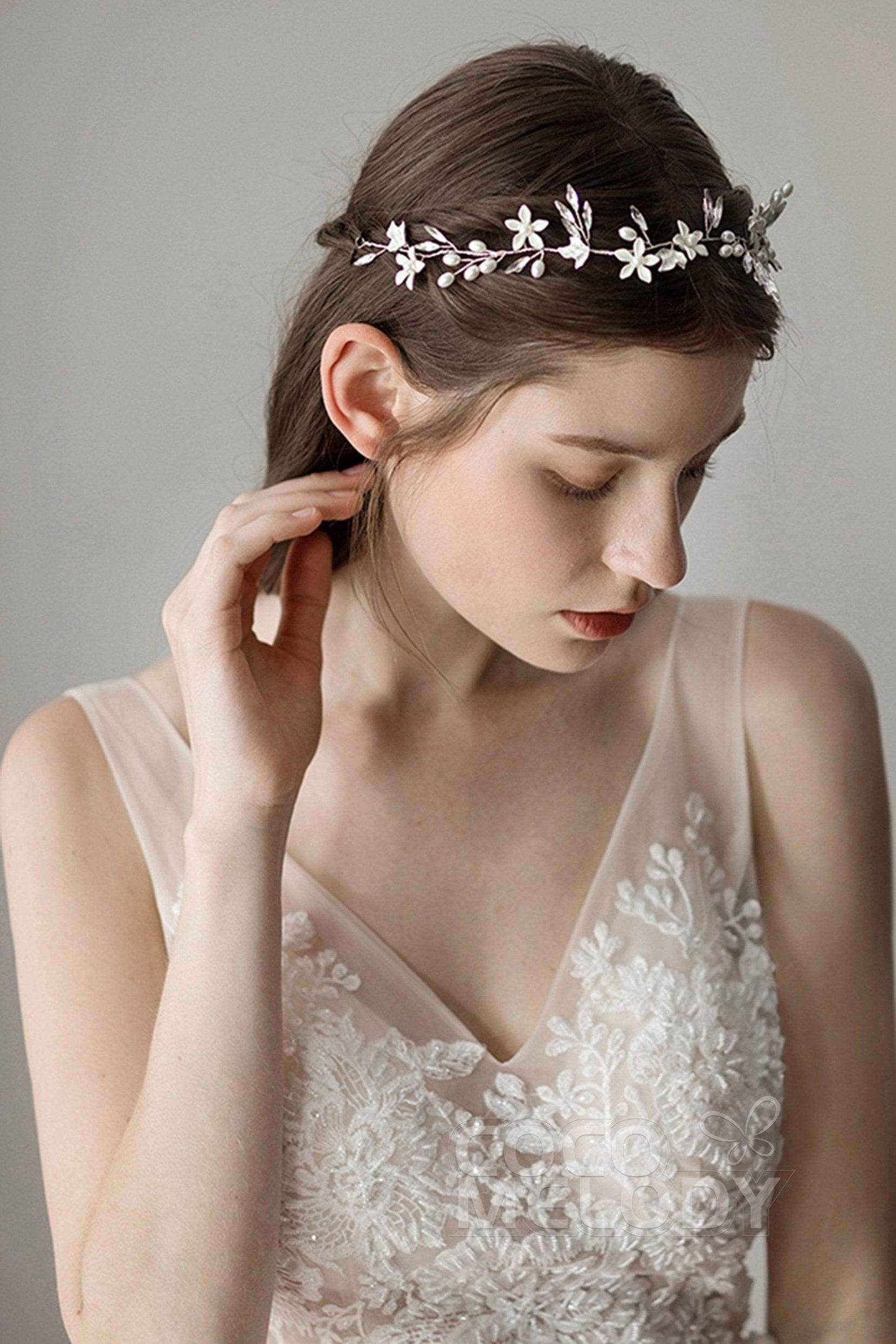 Fashion Alloy Headbands with Pearl and Crystals AH18017 - COCOMELODY
