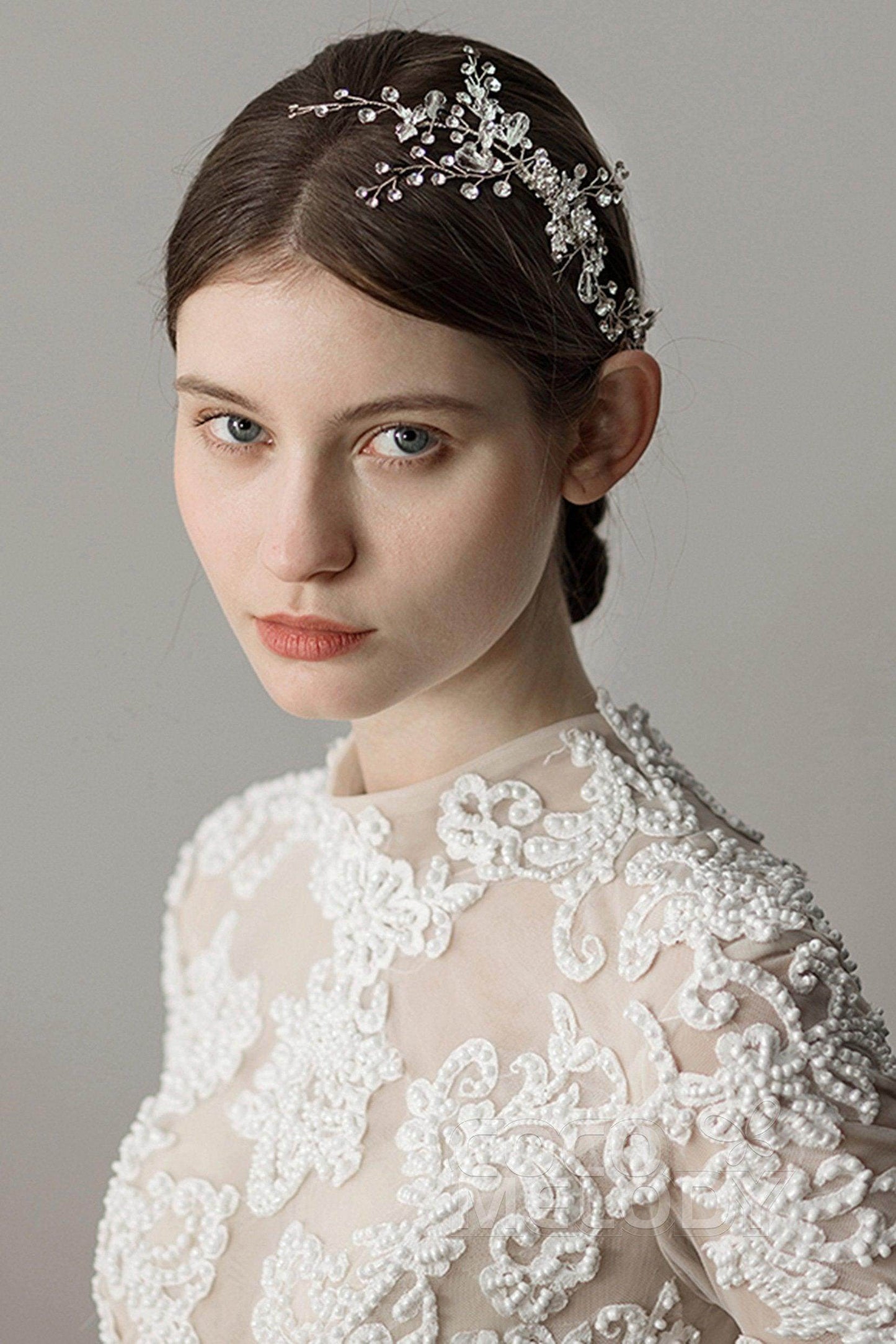 Fashion Alloy Hair Combs with Crystals Rhinestone AH18018 - COCOMELODY