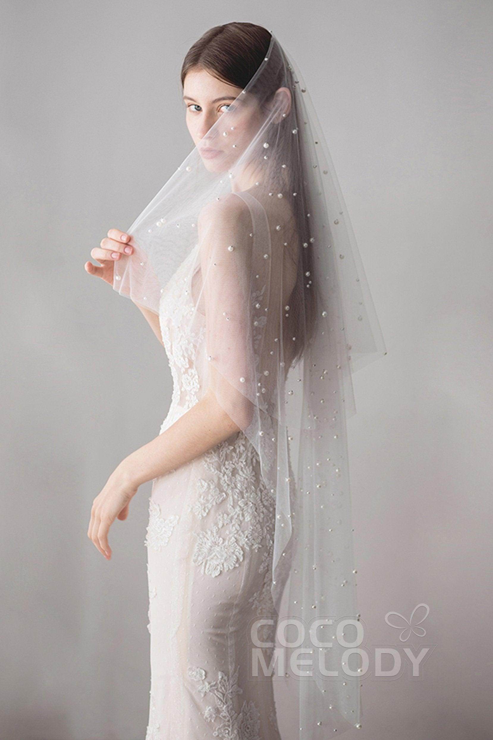 Classic One-tier Cut Edge Hip Veils with Pearls AV18023 - COCOMELODY