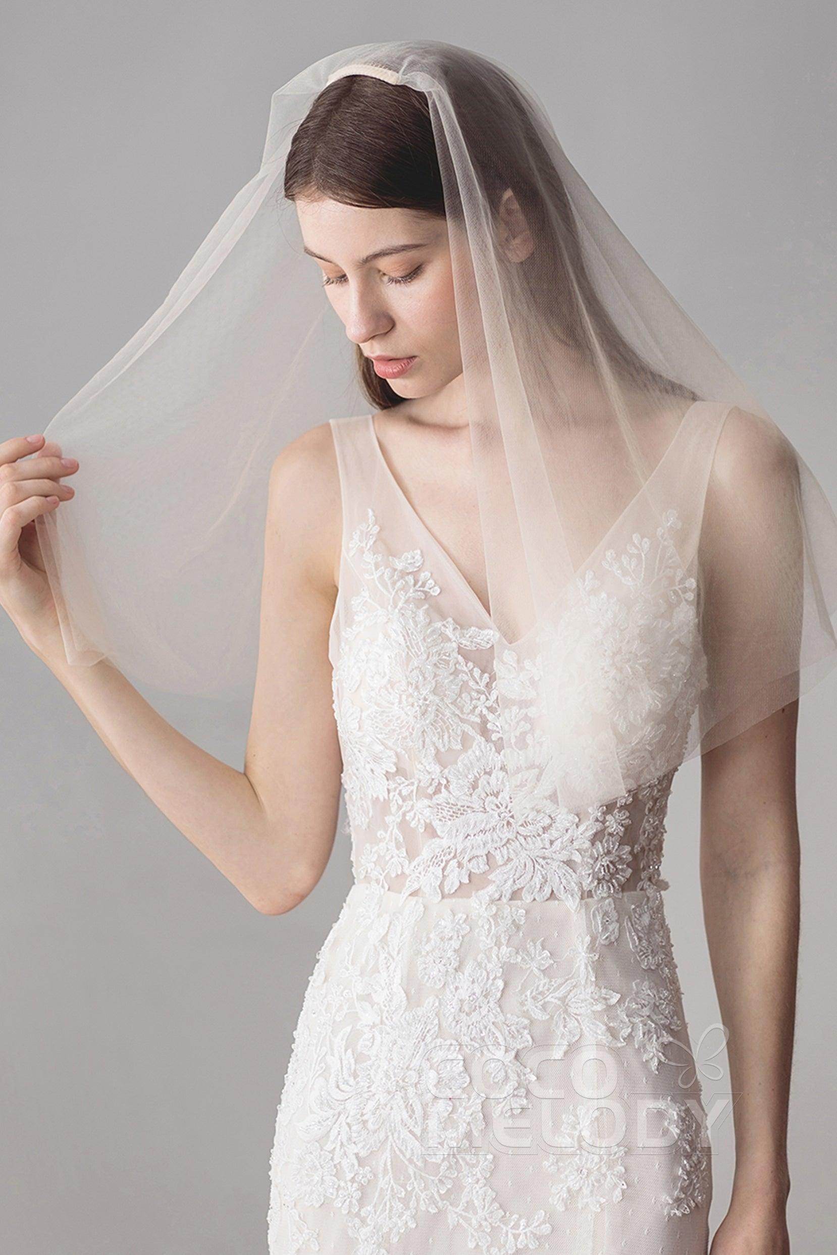 Elegant Two-tier Cut Edge Tulle Elbow Veils AV18035 - COCOMELODY