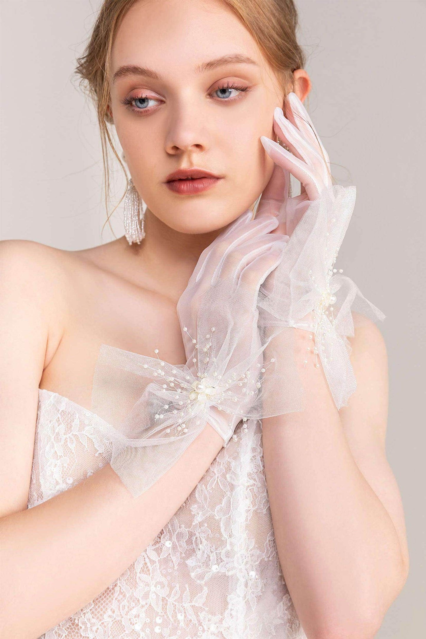 Fingertips Wrist Length Tulle Wedding Gloves Beading CD0066 - COCOMELODY
