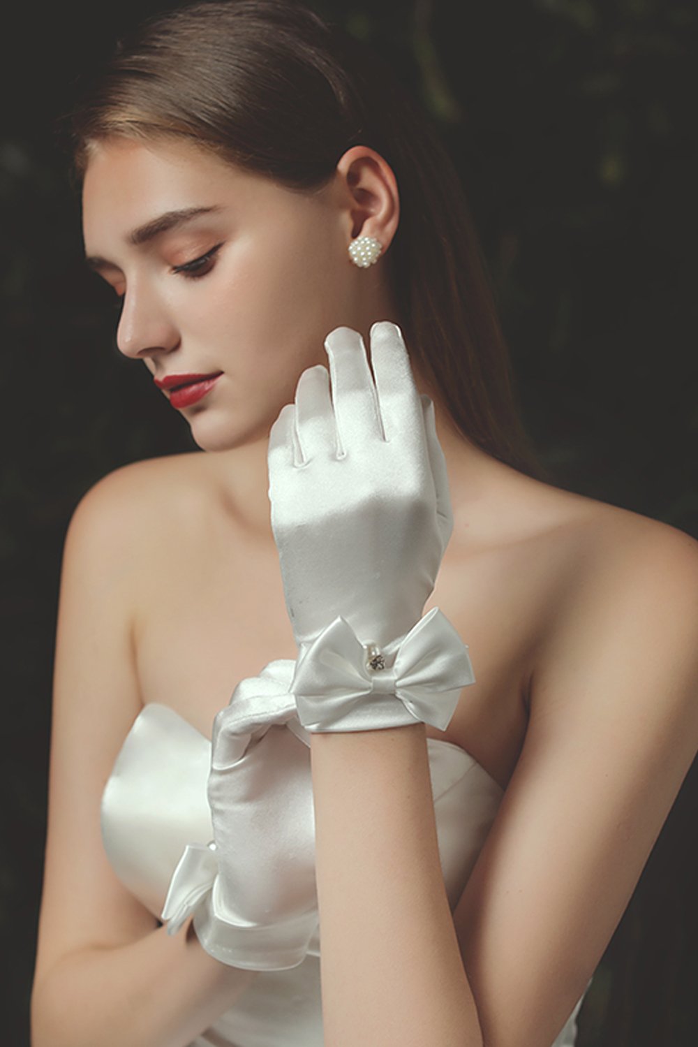 Fingertips Wrist Length Satin Wedding Gloves CD0084