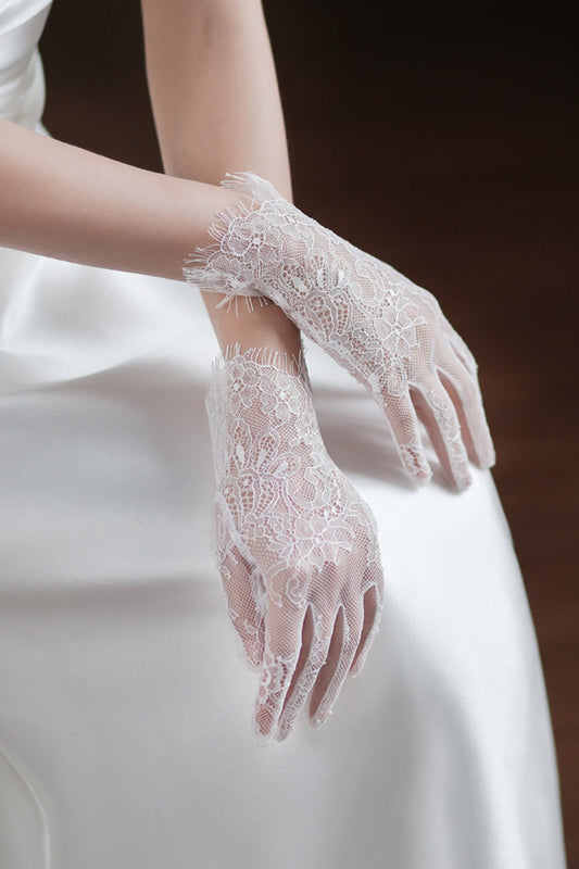 Fingertips Wrist Length Lace Wedding Gloves CD0103