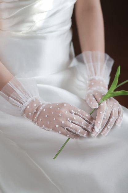 Fingertips Wrist Length Tulle Wedding Gloves CD0104