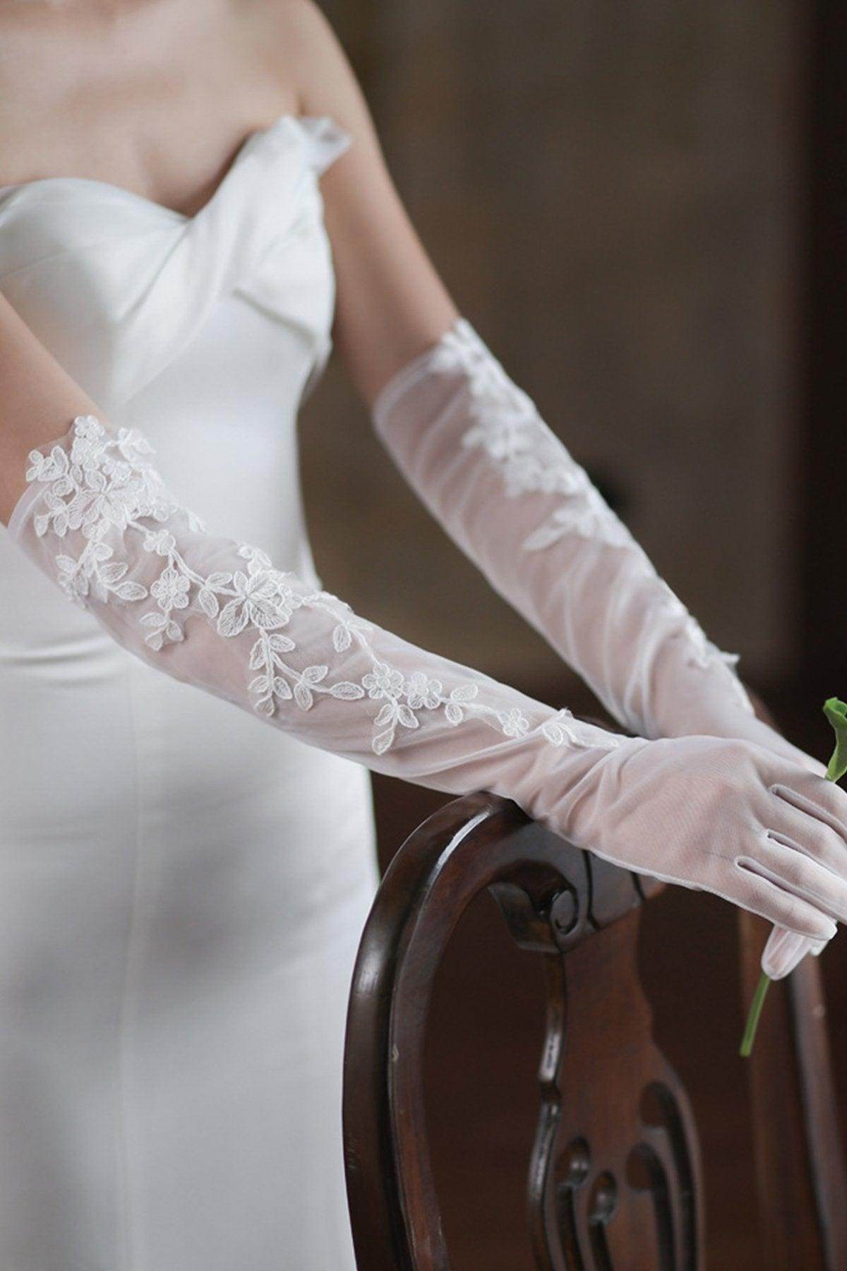 Fingertips Opera Length Tulle Wedding Gloves CD0106 - COCOMELODY