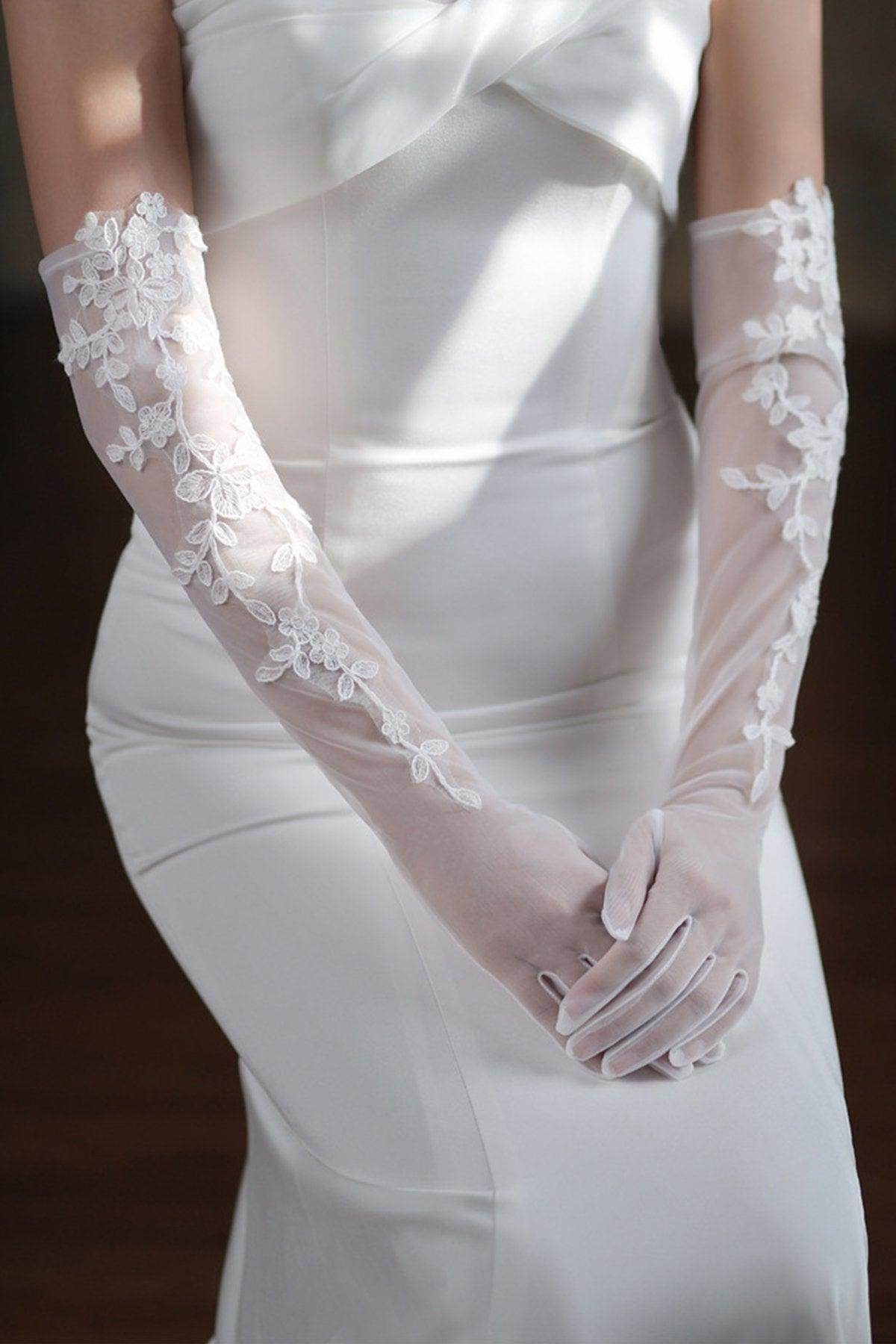 Fingertips Opera Length Tulle Wedding Gloves CD0106 - COCOMELODY