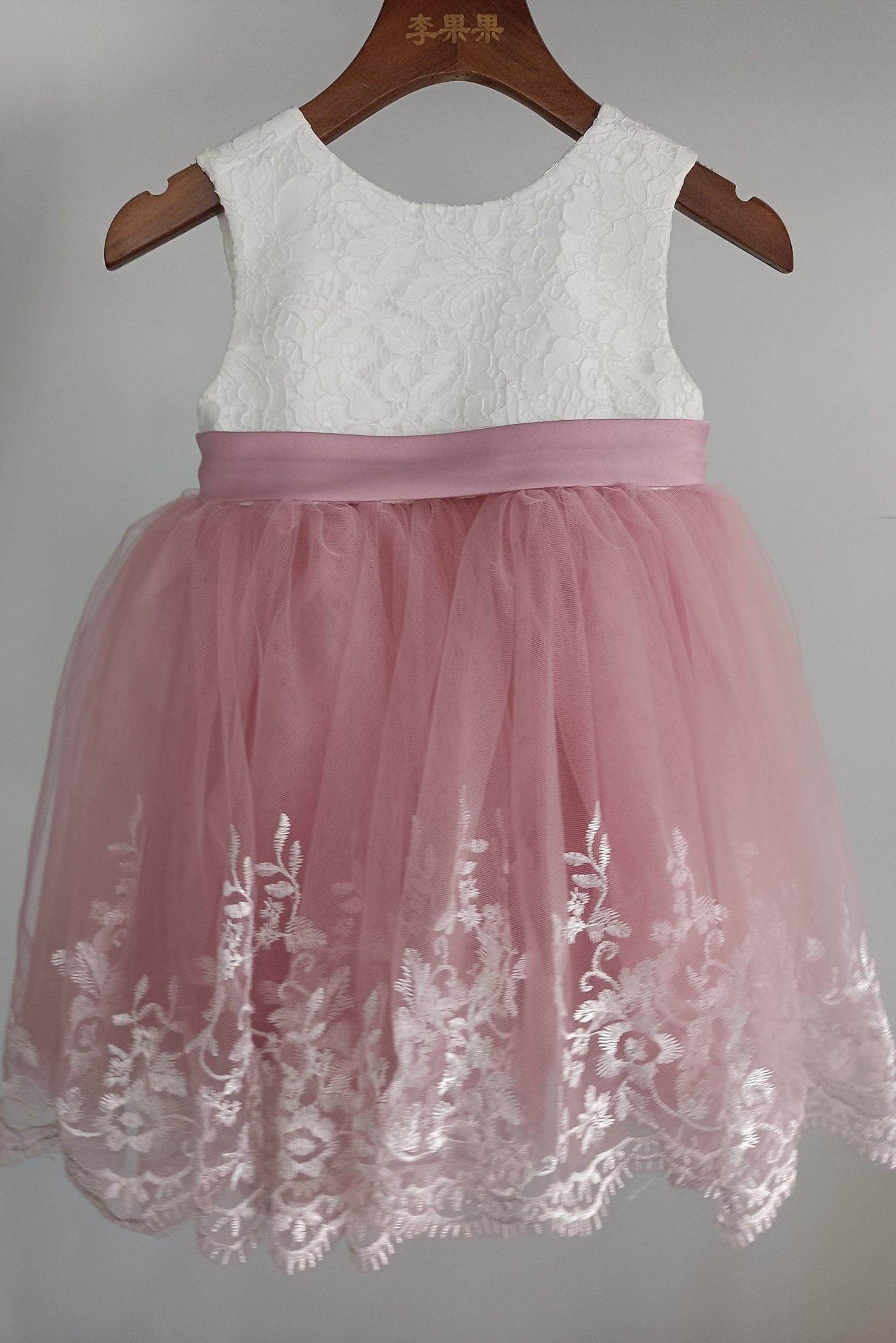 A-Line Knee Length Satin Lace Flower Girl Dress CF0340 - COCOMELODY