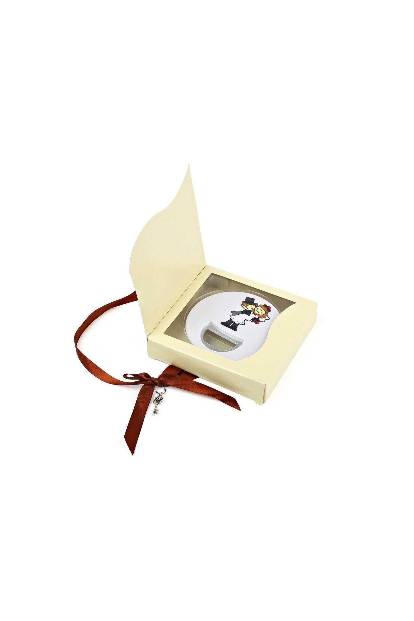 Bottle Openers with Fridge Magnet Exclusive The Newly Weds Novelty Wedding Couple Bottle Opener Memento Wedding Bonbonniere CGF0057 (Set of 6 pcs) - COCOMELODY