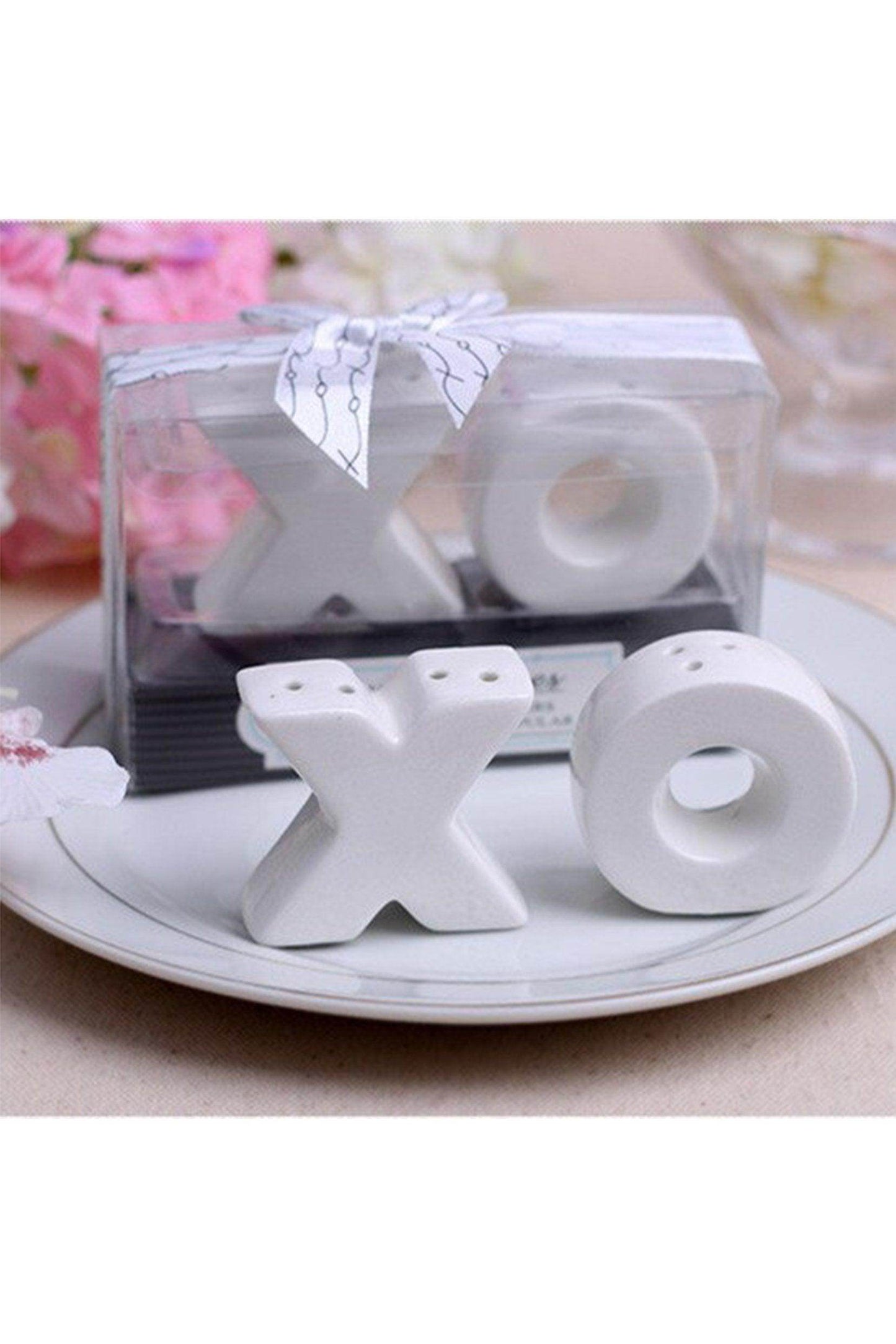 Kisses and Hugs Ceramic Salt and Pepper Shakers CGF0182 (Set of 6 pcs) - COCOMELODY