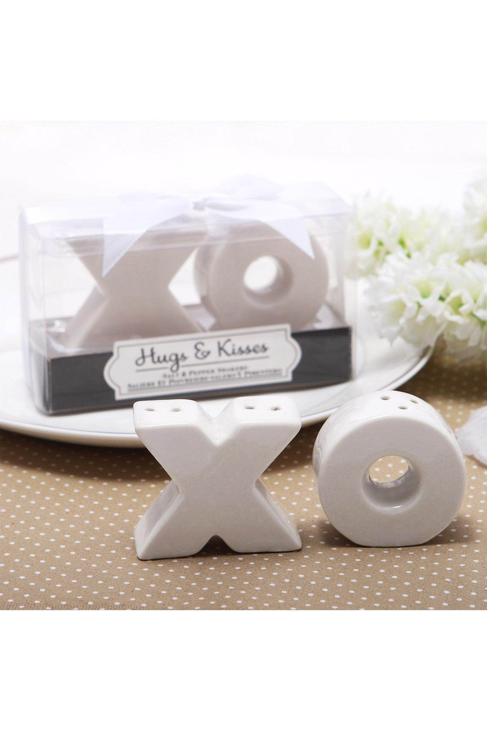 Kisses and Hugs Ceramic Salt and Pepper Shakers CGF0182 (Set of 6 pcs) - COCOMELODY