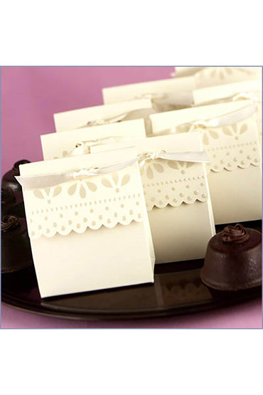 Sweet Scalloped Favor Boxes-Ivory CGF0257 (Set of 12 pcs) - COCOMELODY