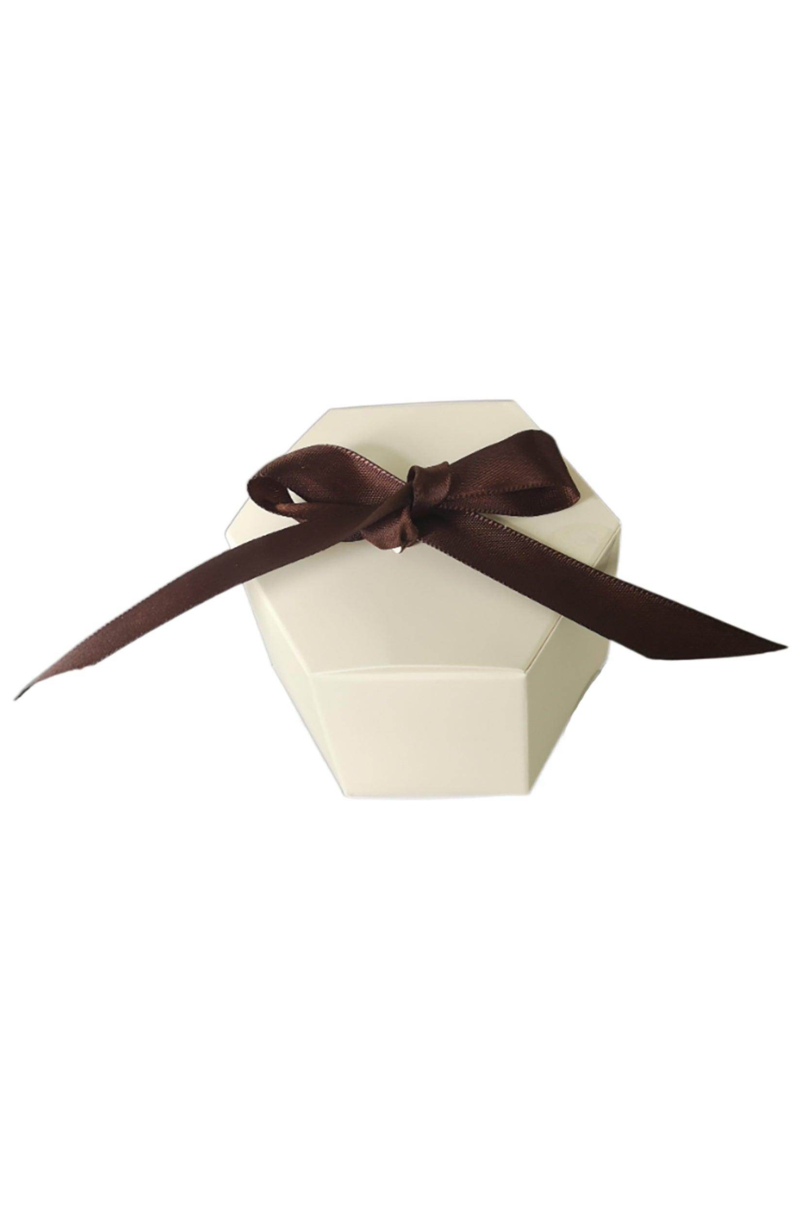 Hexagon Ivory Favor Boxes CGF0267 (Set of 12 pcs) - COCOMELODY
