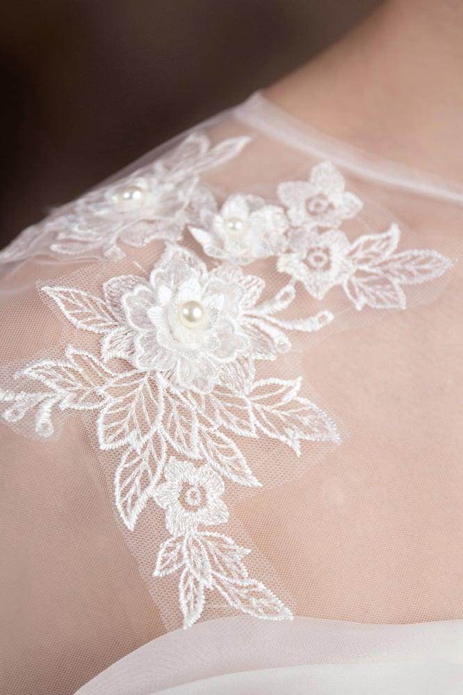 Tulle Shawl with Appliques Lace Beading CJ0115 - COCOMELODY