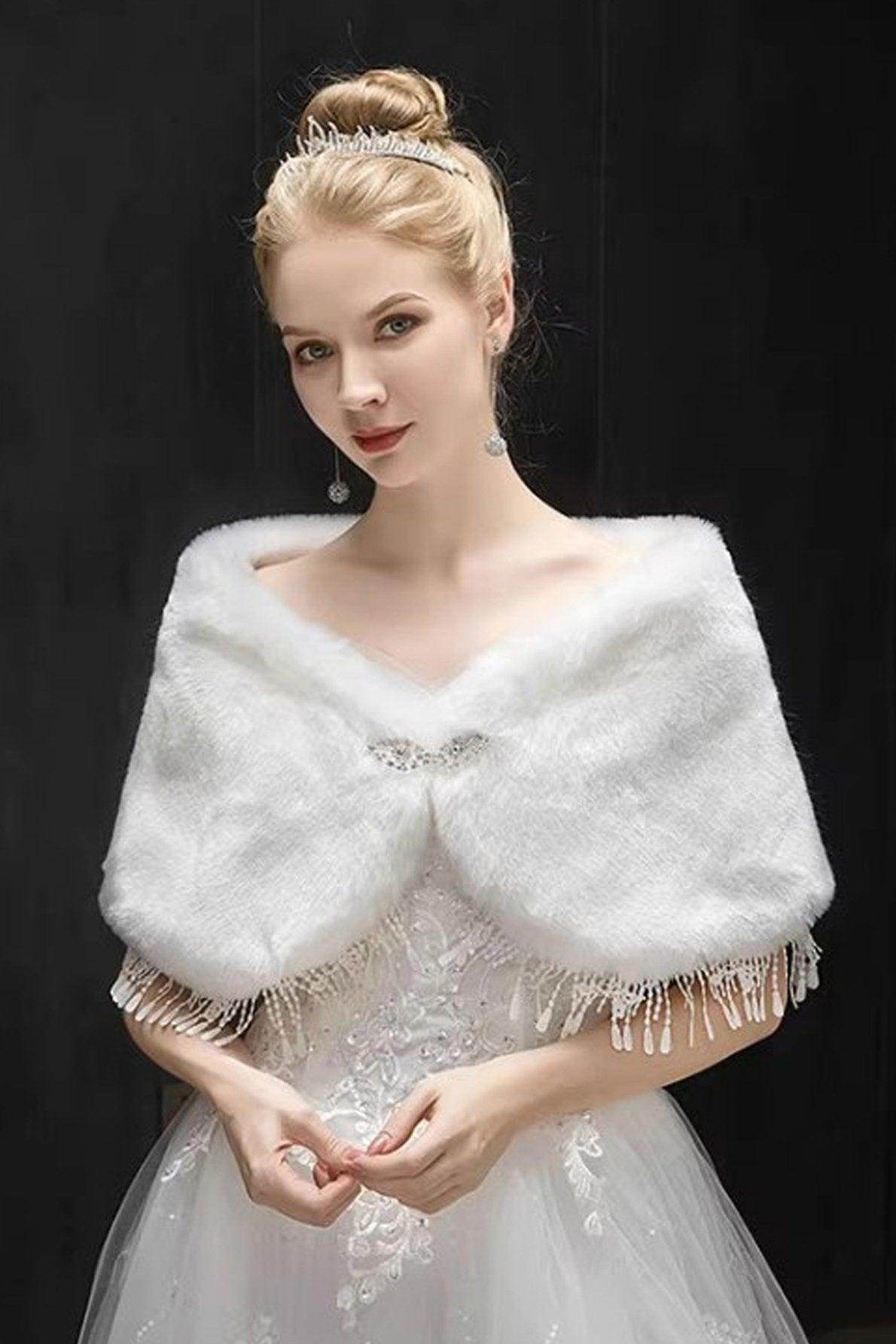 Faux Fur Shawl with Tassels Clasp CJ0127 - COCOMELODY