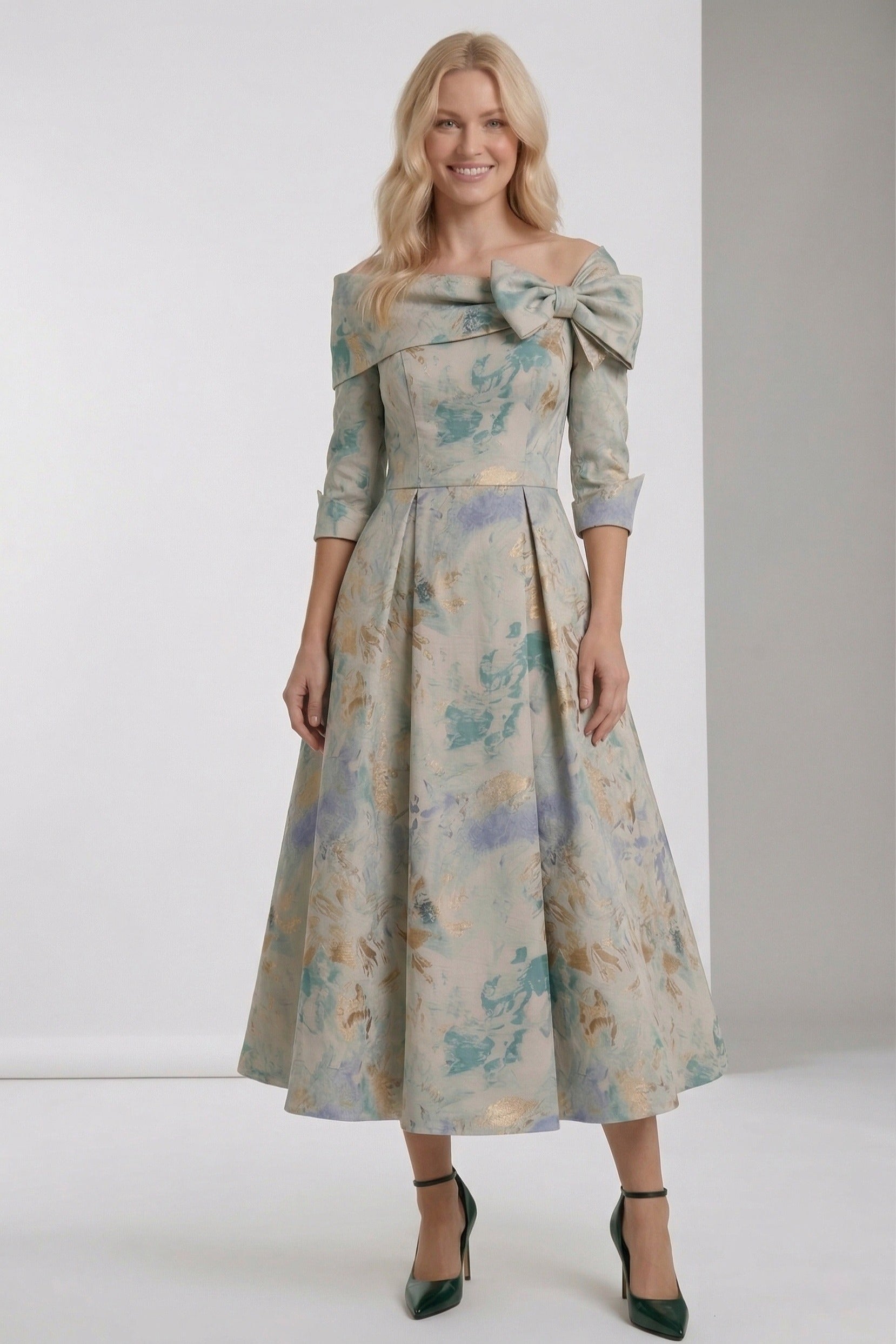green emerald velvet dress A-Line Tea-Length Jacquard Wedding Guest Mother of the Bride Dress  COCOMELODY CM0418