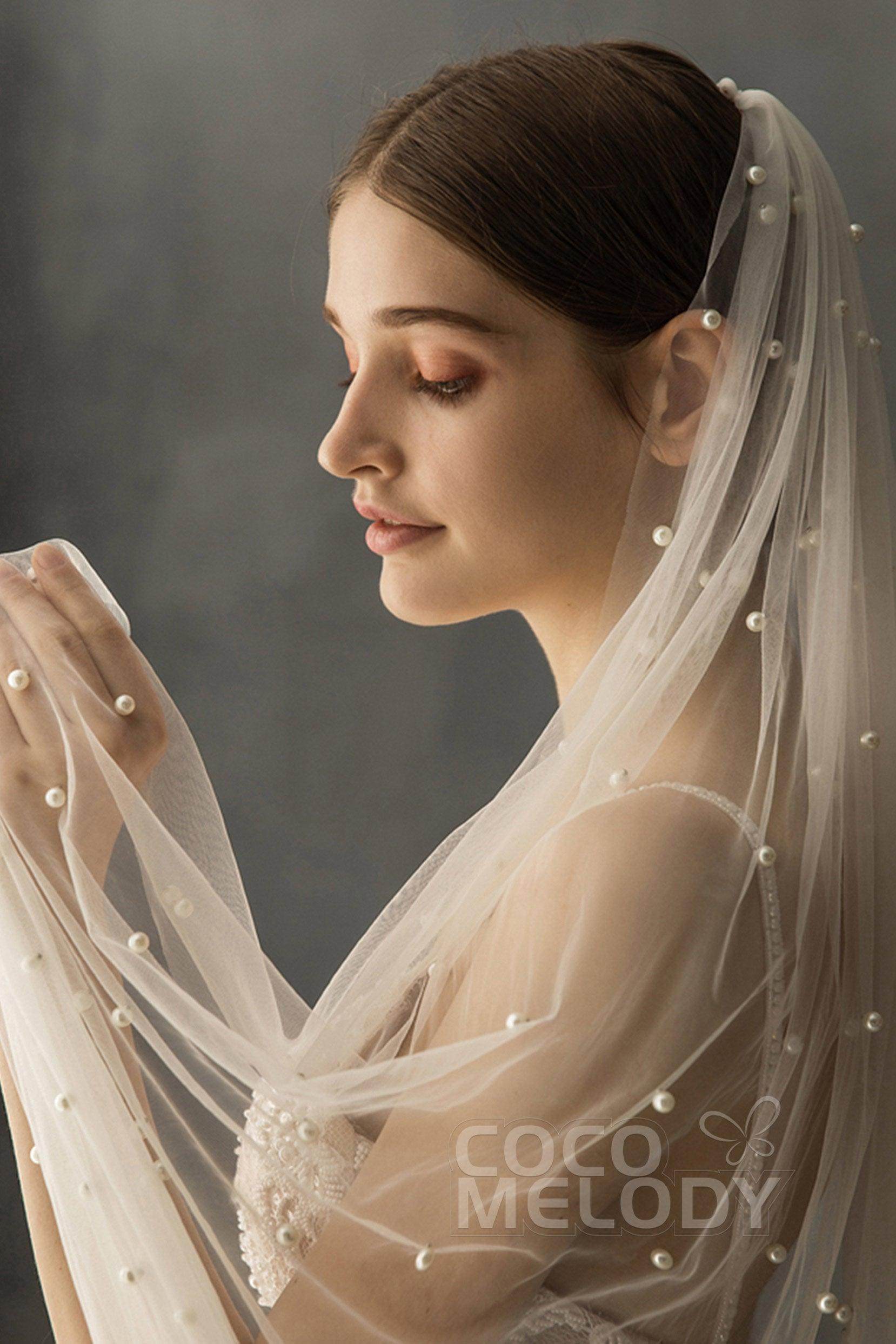 Elegant One-tier Cut Edge Tulle Chapel Veils Pearls CV0199 - COCOMELODY