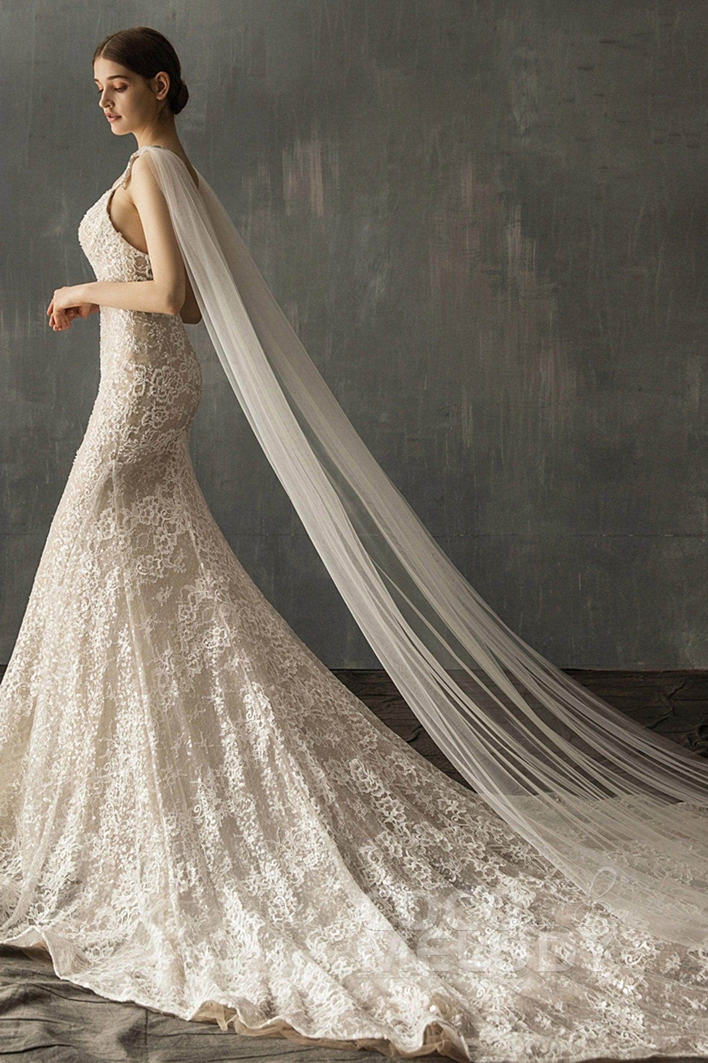 Elegant One-tier Cut Edge Tulle Chapel Veils Beading CV0200 - COCOMELODY