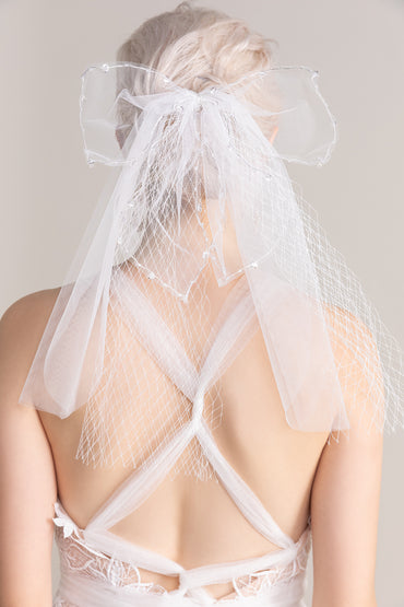 One-tier Cut Edge Tulle Shoulder Veils with Beading CV0252