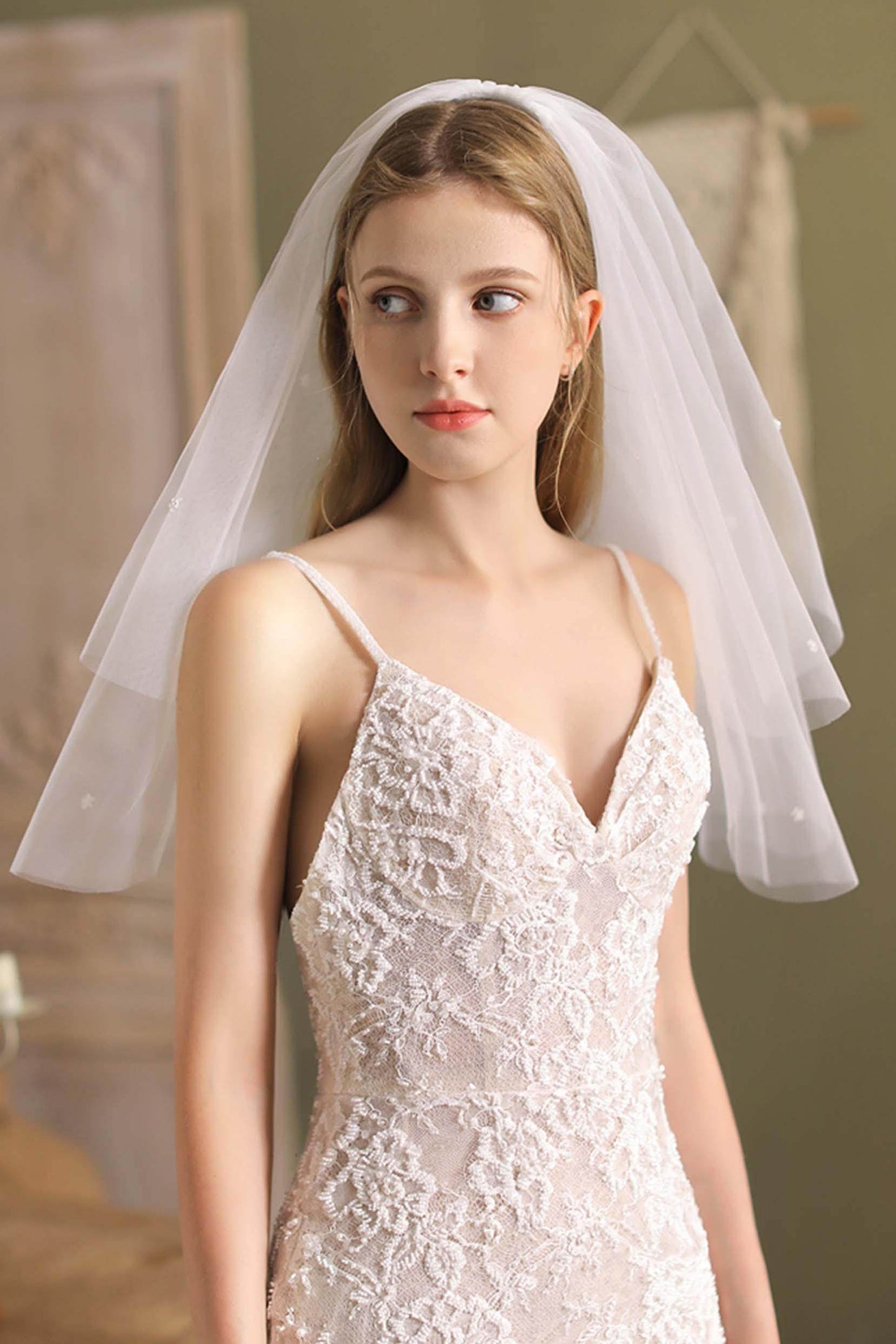 Two-tier Cut Edge Tulle Elbow Veils with Flower CV0292 - COCOMELODY