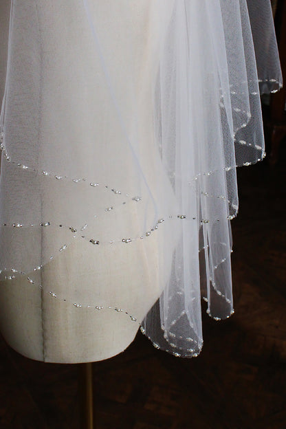 Two-tier Beaded Edge Tulle Hip Veils with Pearls CV0307