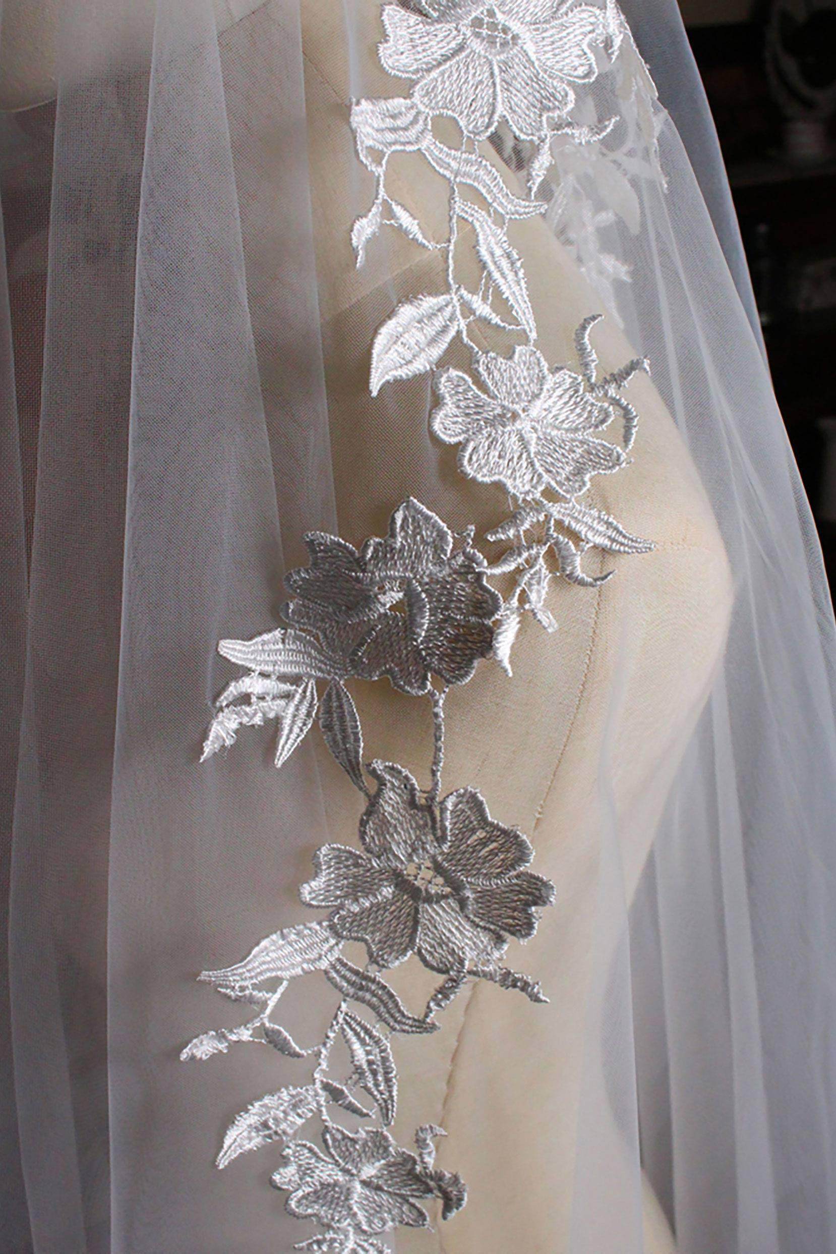 Two-tier Cut Edge Tulle Waist Veils with Appliques CV0310 - COCOMELODY