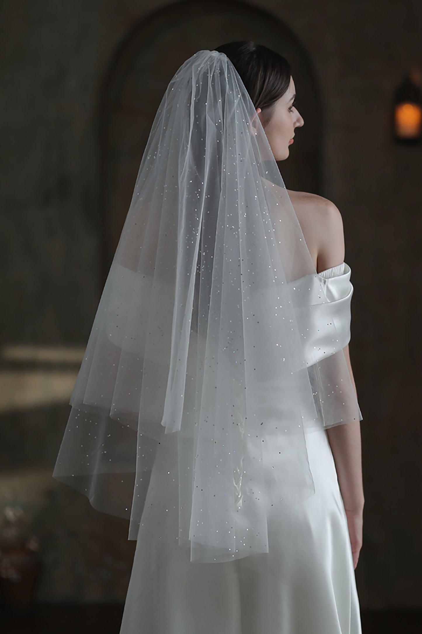 Two-tier Cut Edge Tulle Waist Veils with Sequin CV0312