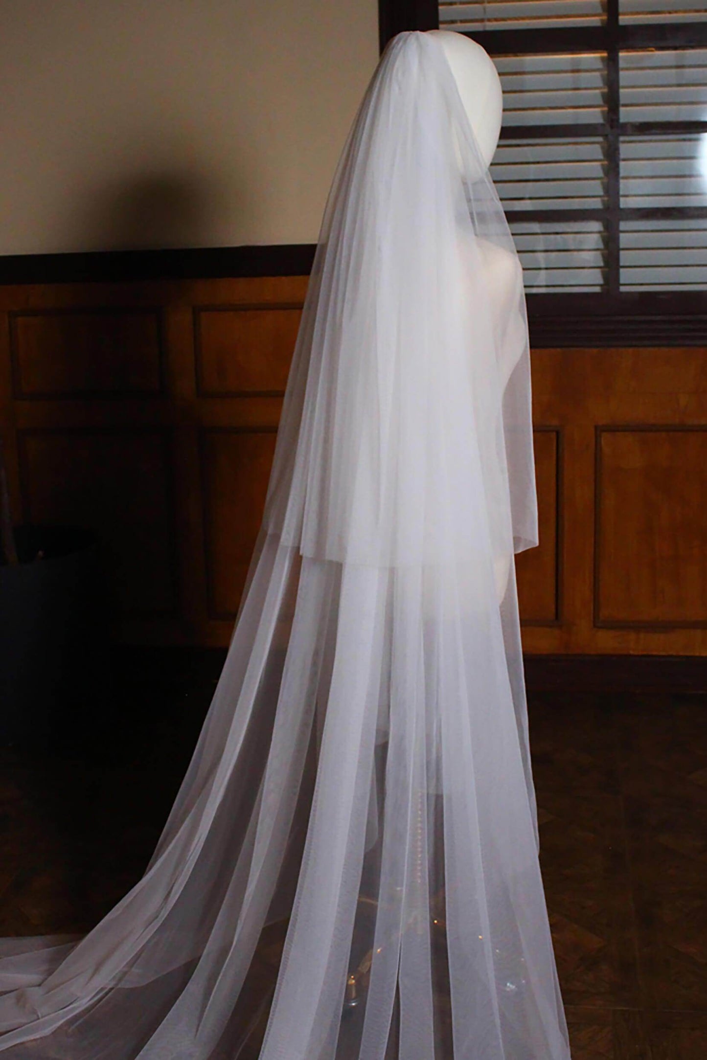 Two-tier Cut Edge Tulle Cathedral Veils with CV0322 - COCOMELODY