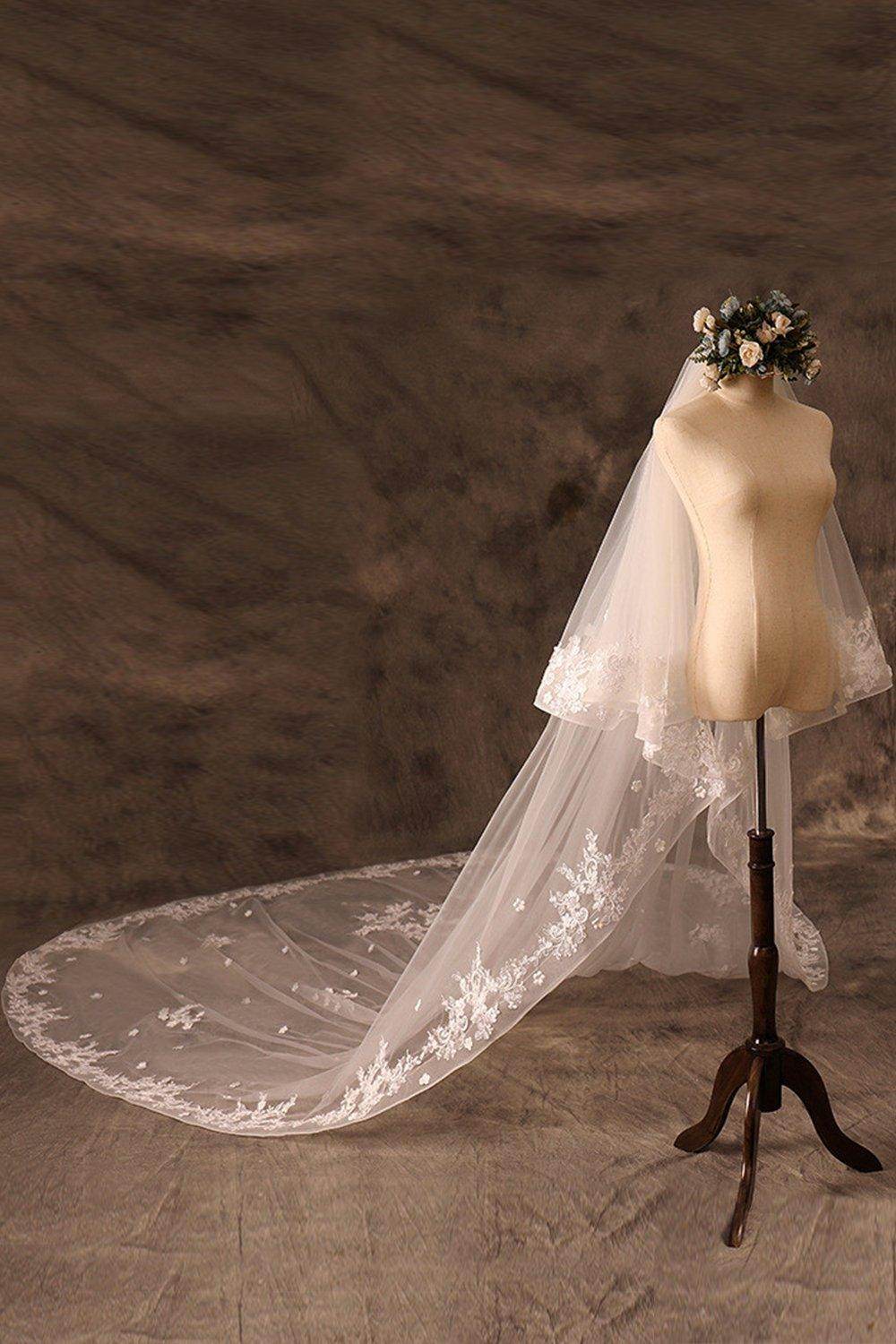 Two-tier Lace Edge Tulle Lace Cathedral Veils with Appliques CV0355 - COCOMELODY