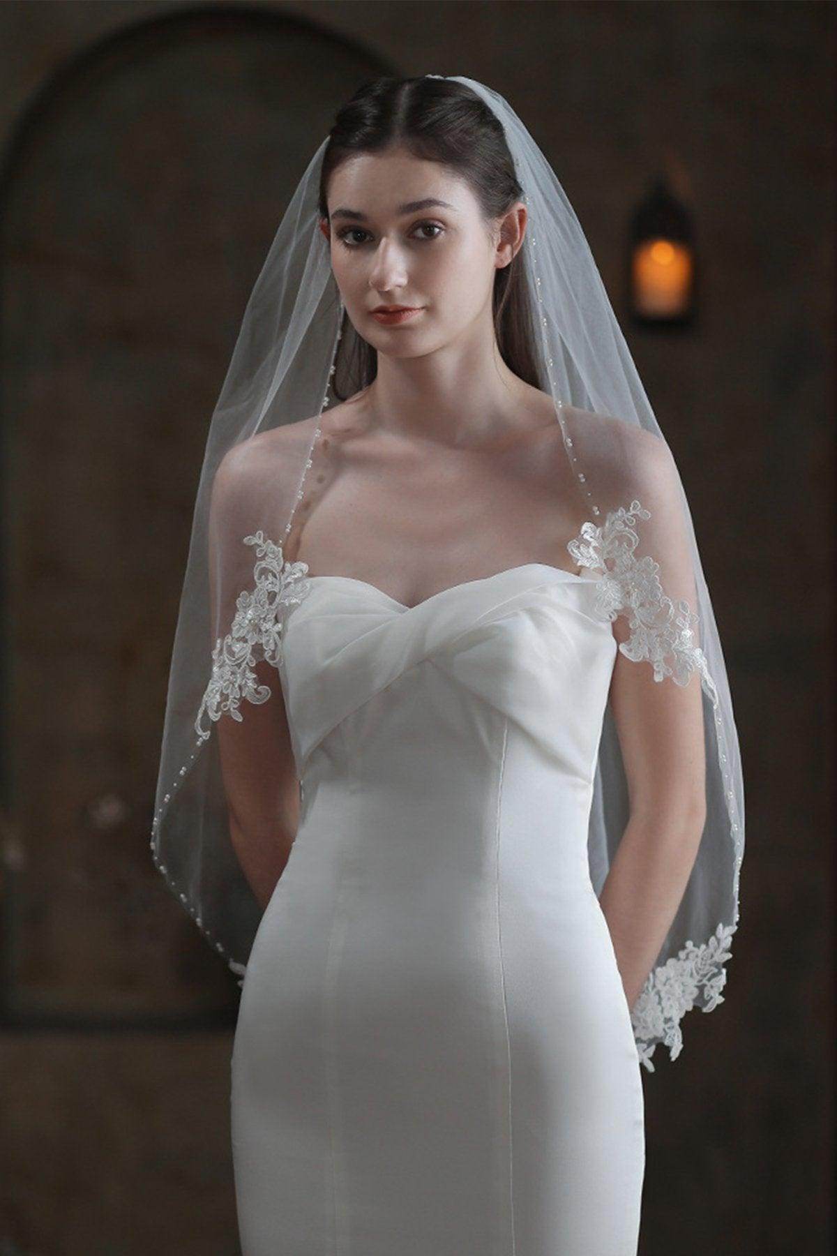One-tier Lace Edge Tulle Lace Chapel Veils with Pearls CV0370 - COCOMELODY