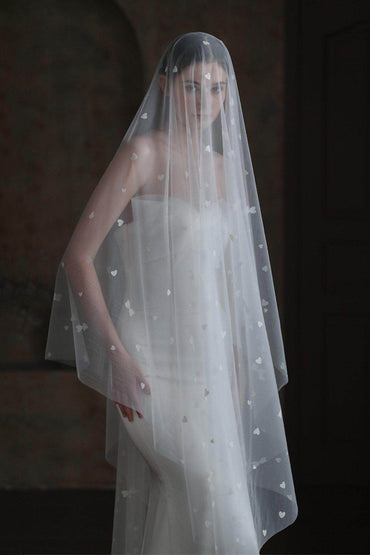 One-tier Cut Edge Tulle Cathedral Veils with Appliques CV0371 - COCOMELODY