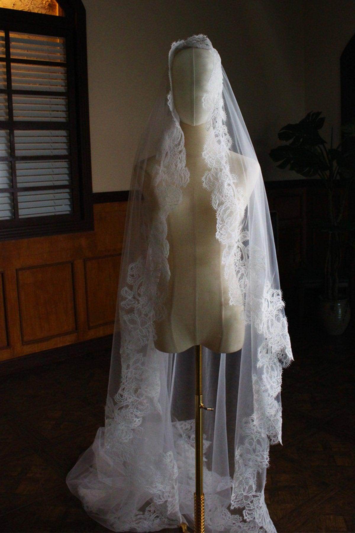 One-tier Lace Edge Tulle Lace Cathedral Veils with CV0373 - COCOMELODY