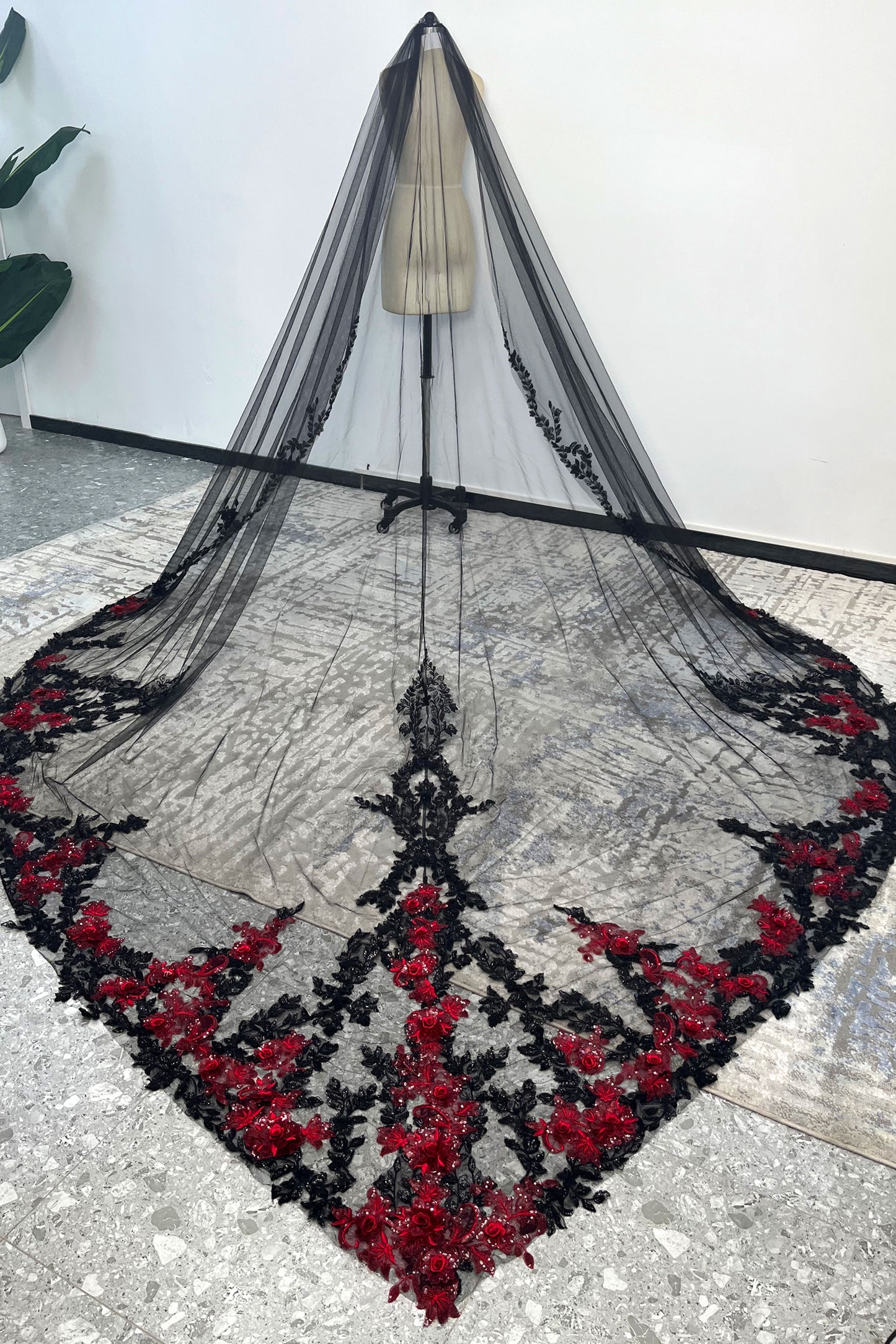 One-tier Lace Edge Tulle Cathedral Veils with Appliques Sequin CV0401 - 45 Days / As Picture:Black/Burgundy - COCOMELODY