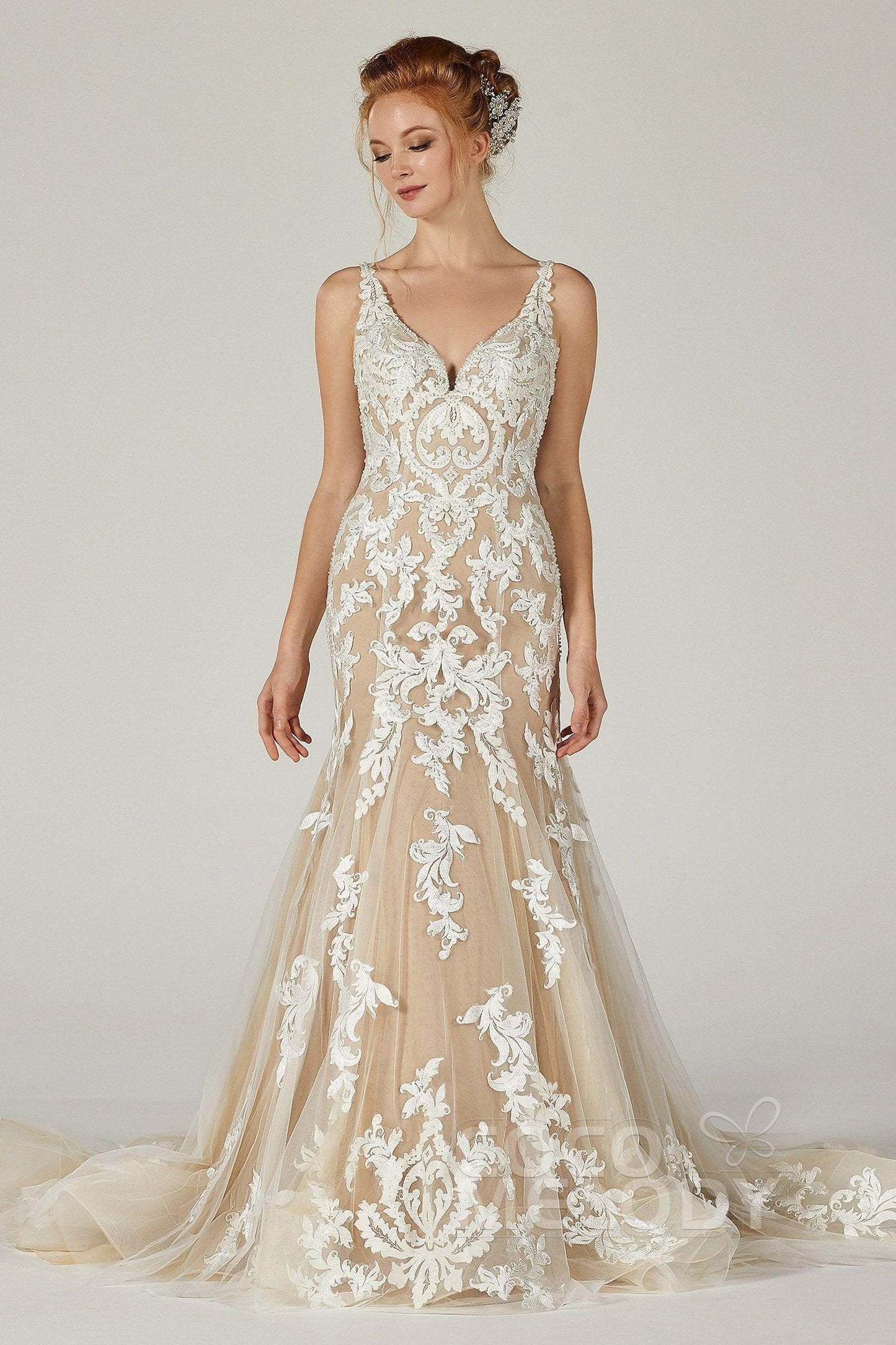 Trumpet-Mermaid Court Train Tulle Wedding Dress CW2123CR - COCOMELODY