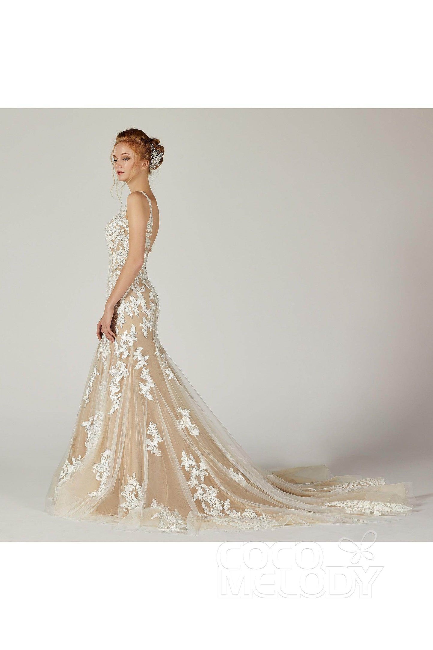 Trumpet-Mermaid Court Train Tulle Wedding Dress CW2123CR - COCOMELODY